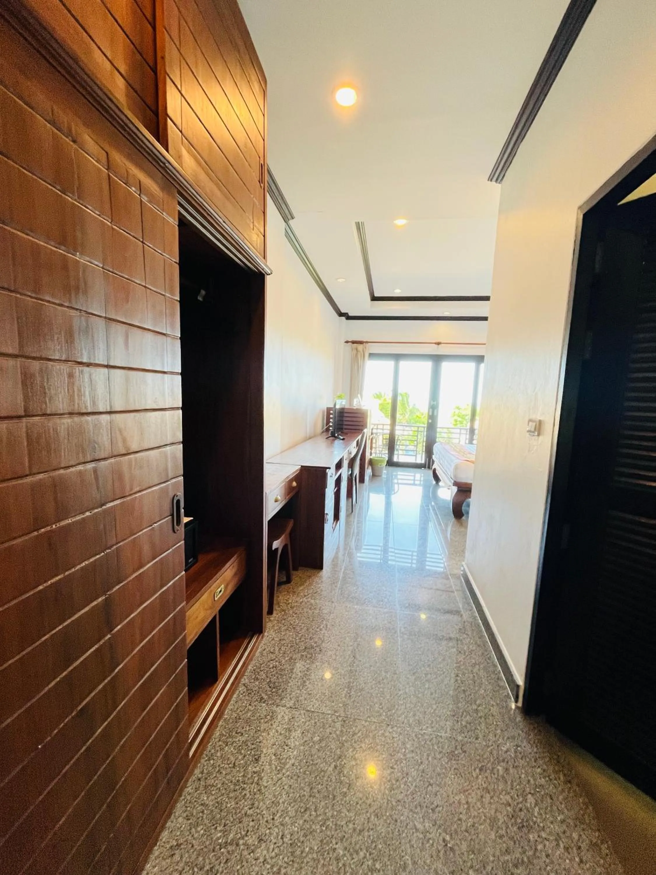 TV and multimedia in Poolsawat Villa - SHA Plus