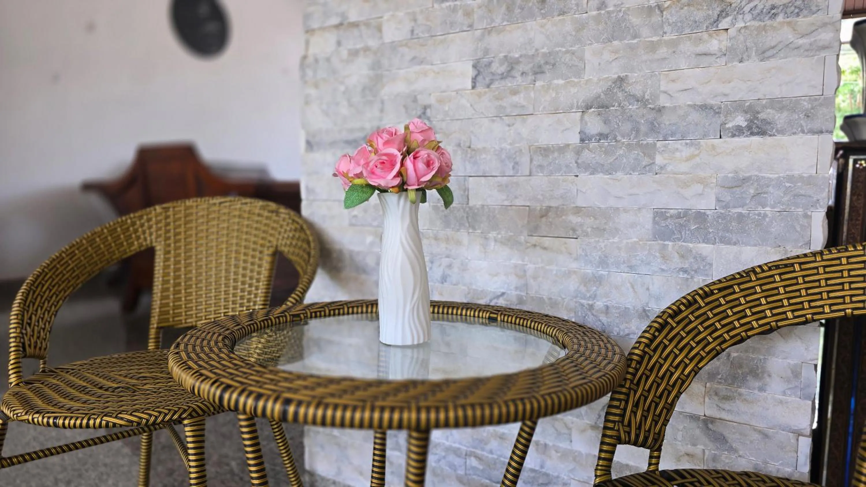 Facade/entrance in Poolsawat Villa - SHA Plus