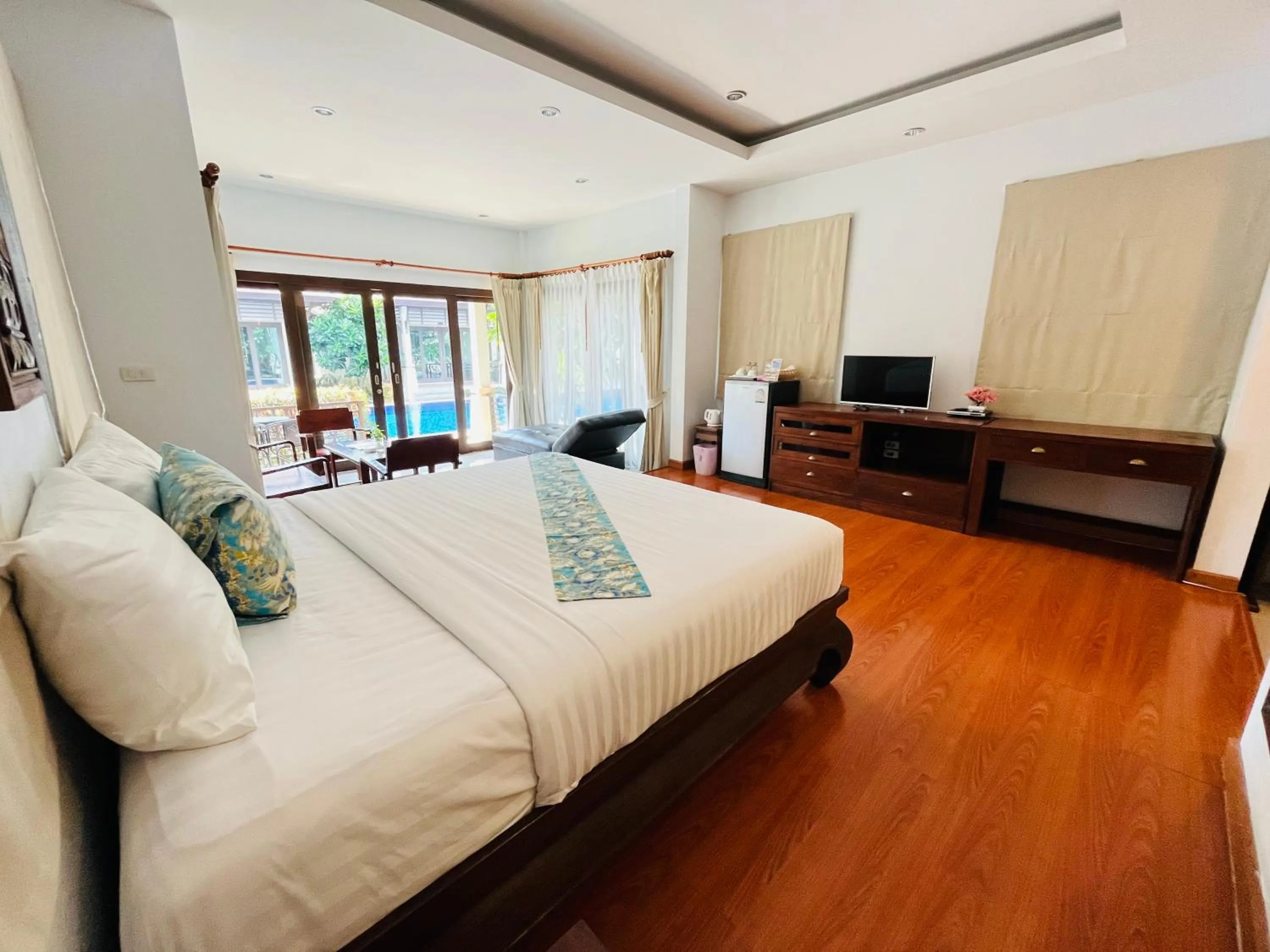 Bed in Poolsawat Villa - SHA Plus