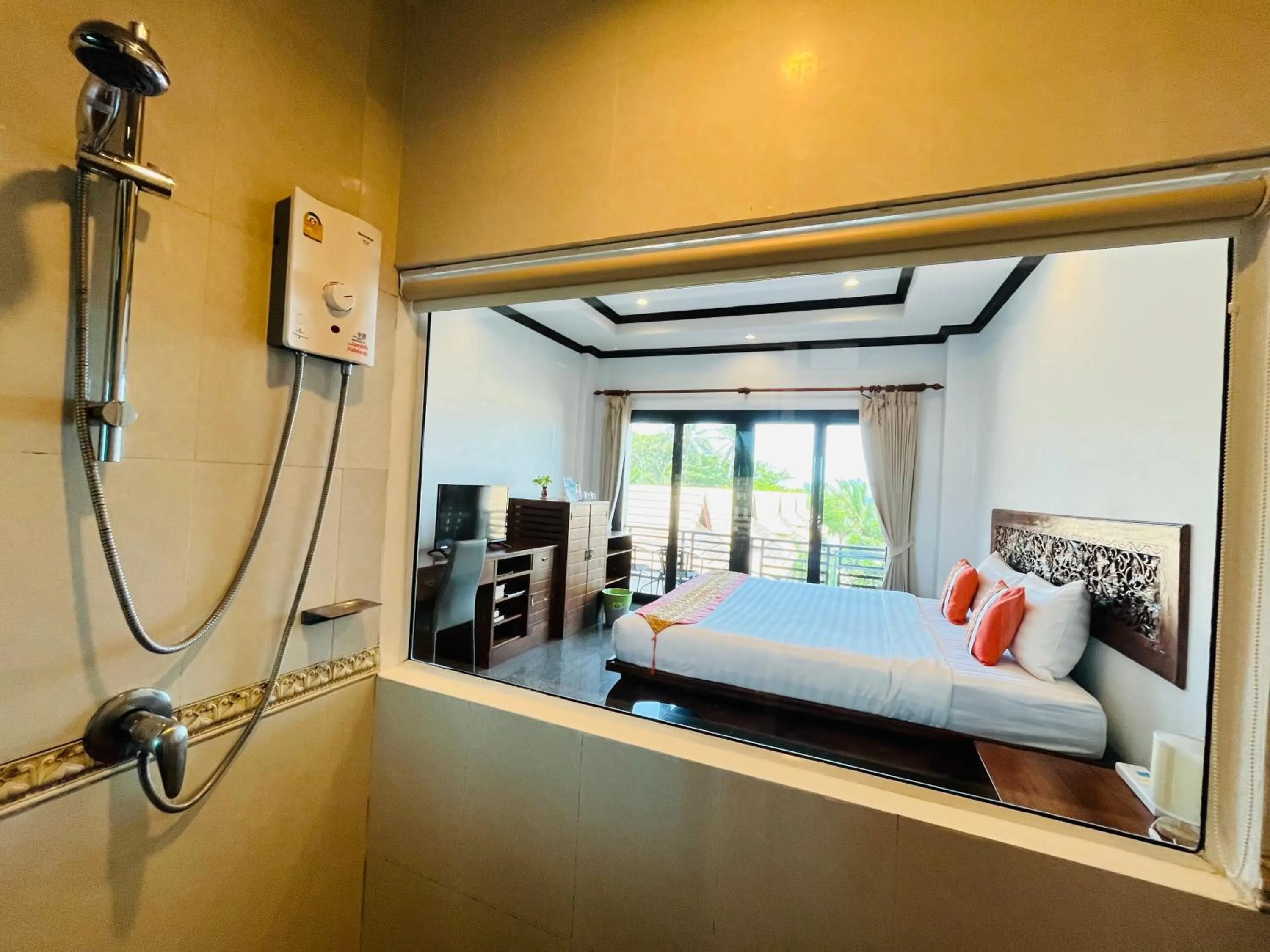 Photo of the whole room, Bed in Poolsawat Villa - SHA Plus