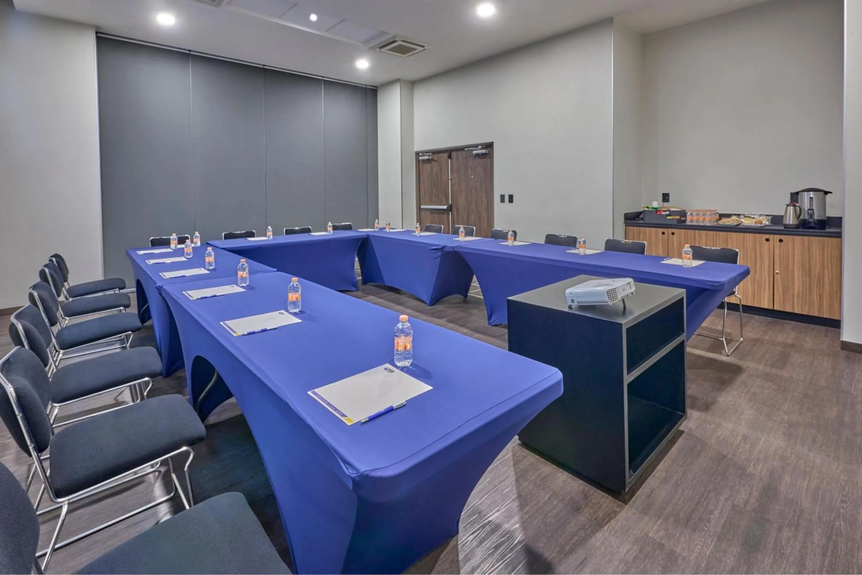 Meeting/conference room in City Express by Marriott Ciudad de México La Villa