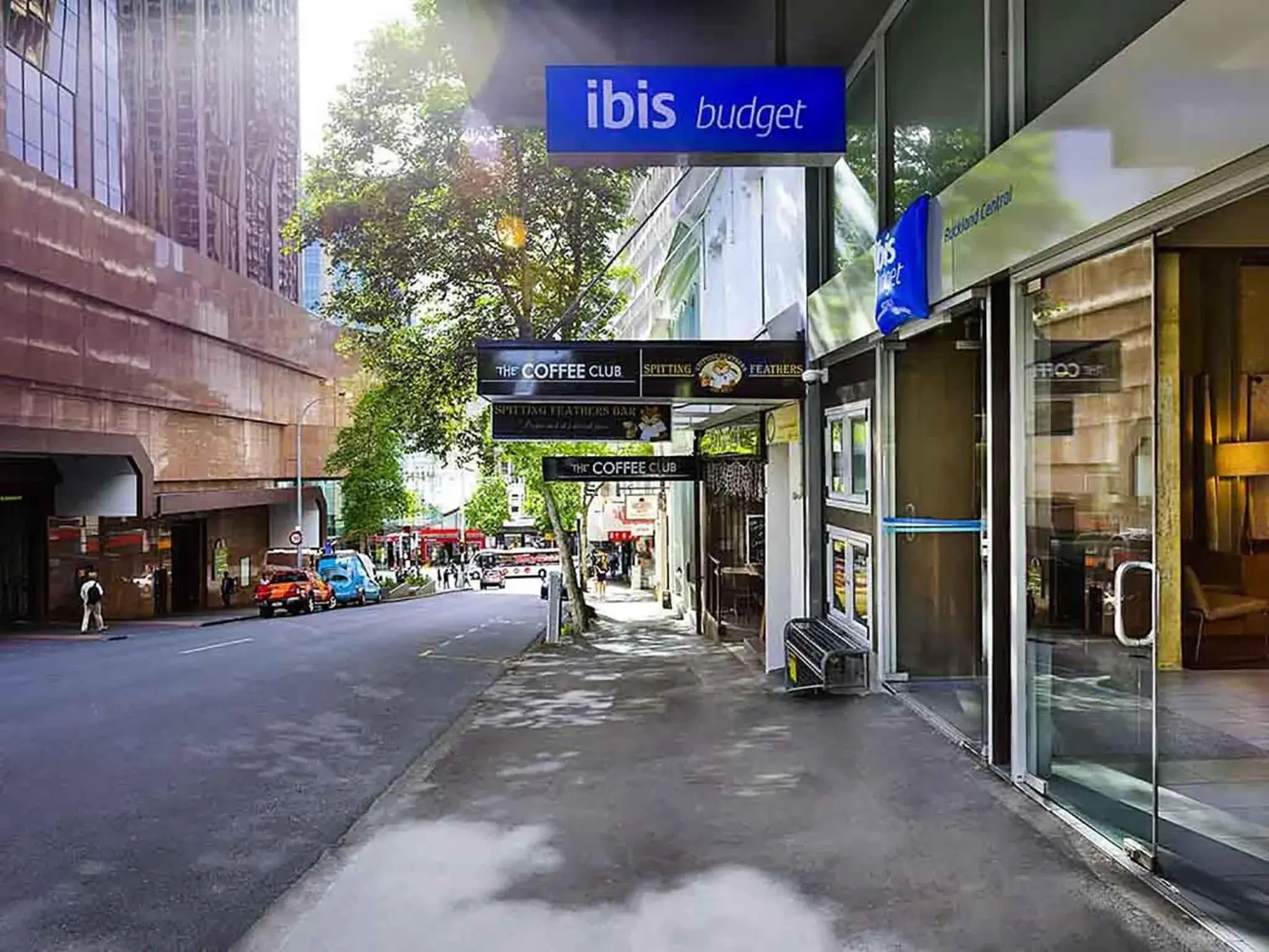 Property building in ibis budget Auckland Central Property building in ibis budget Auckland Central