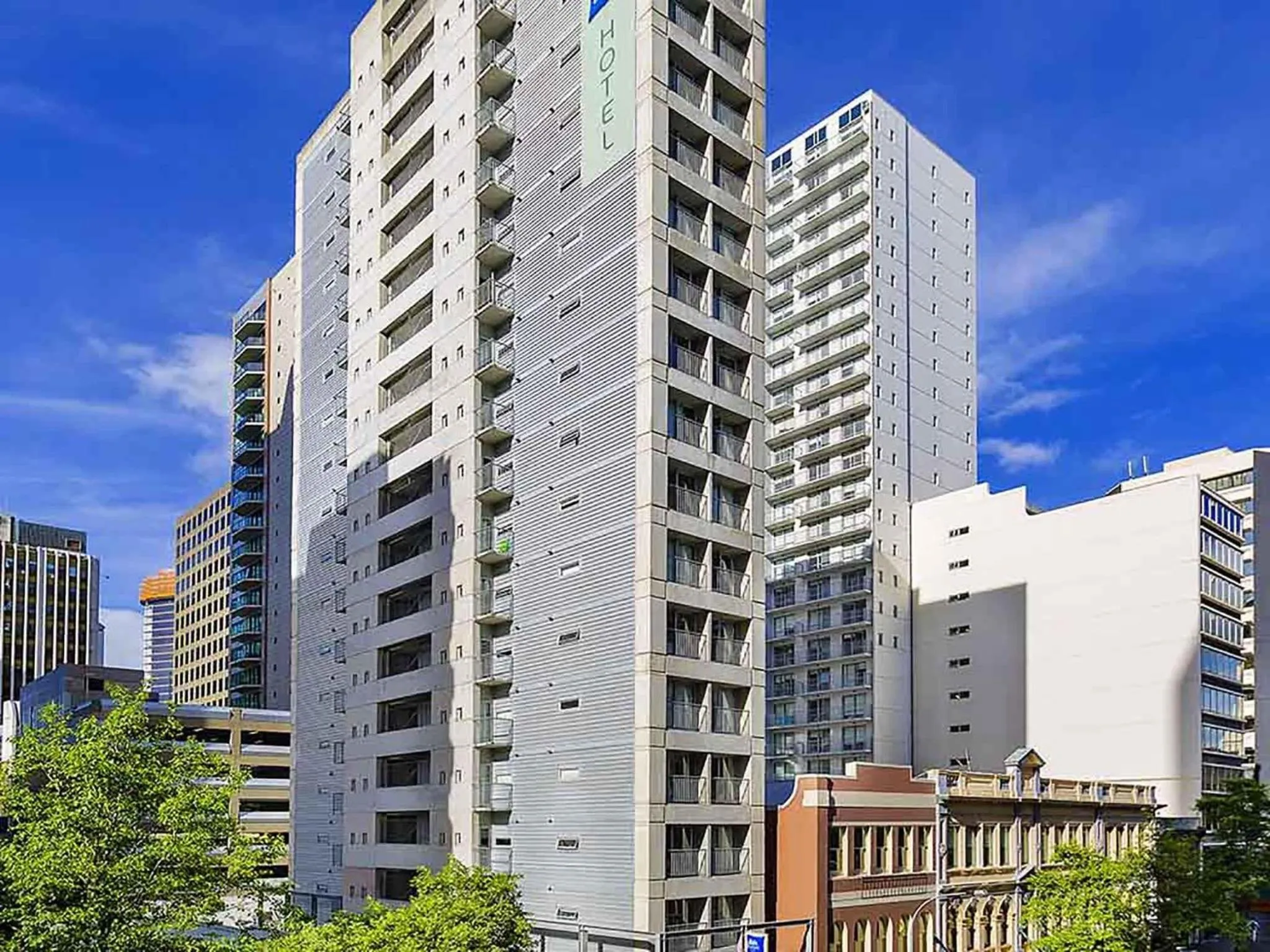 Property building in ibis budget Auckland Central