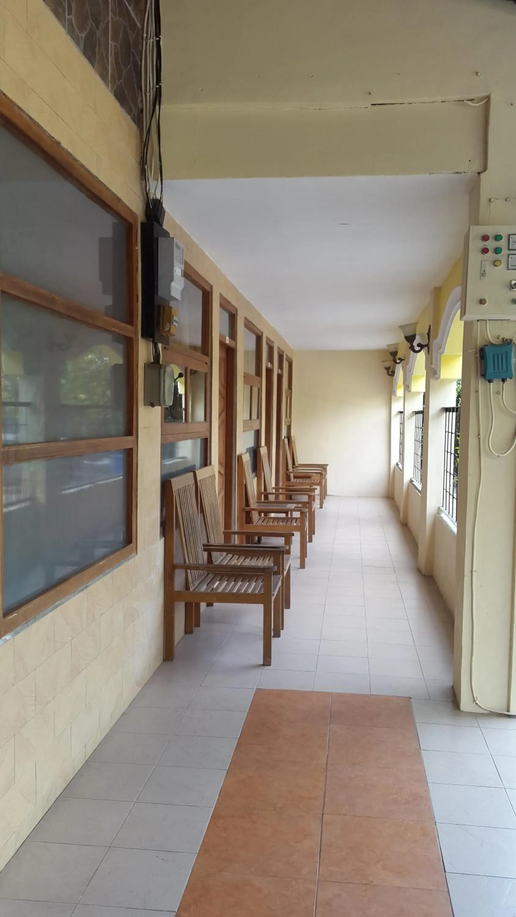 Centro Bajo Hotel & Resto