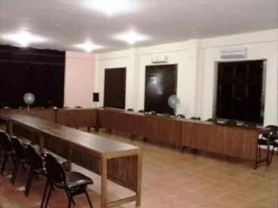 Centro Bajo Hotel & Resto