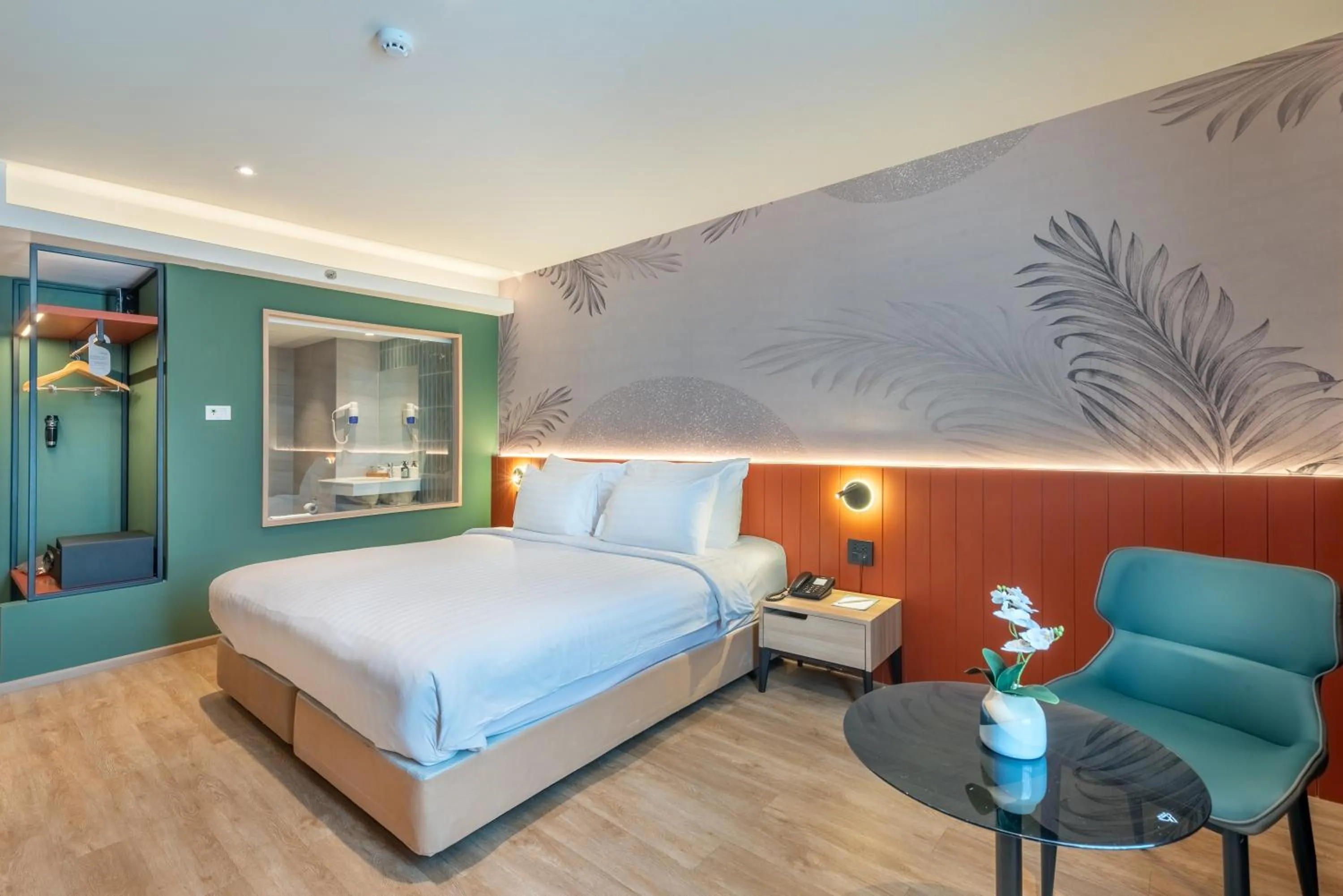 Bed in Buri Sriphu Hotel