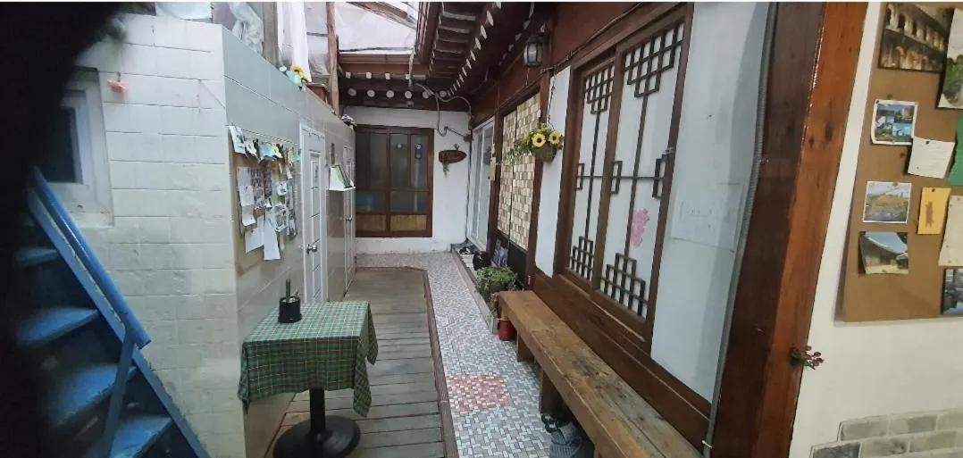ICOS Guesthouse 1 - Female Only