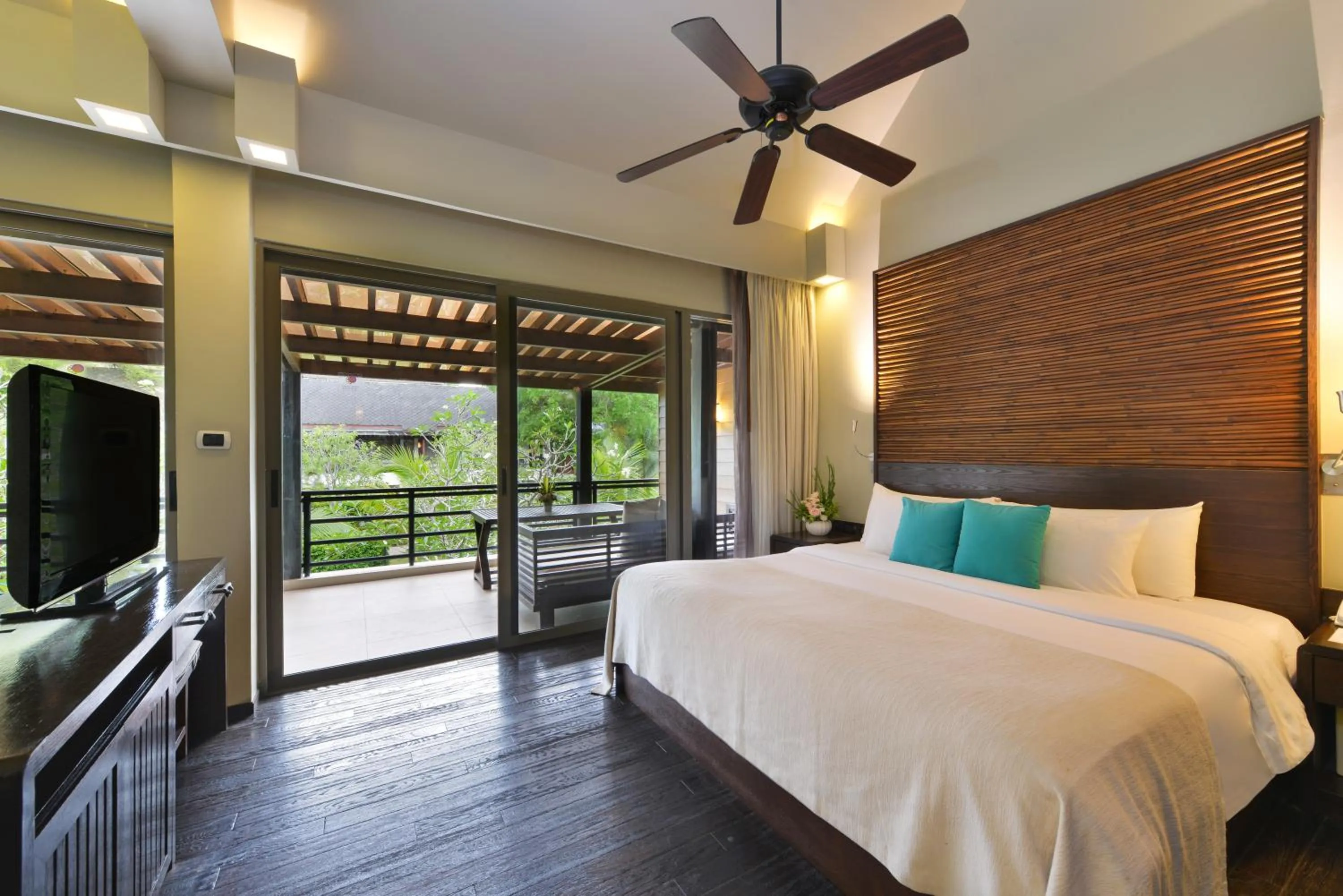 Bedroom, Bed in Twin Lotus Resort and Spa - SHA Plus - Adult Only "November - April"