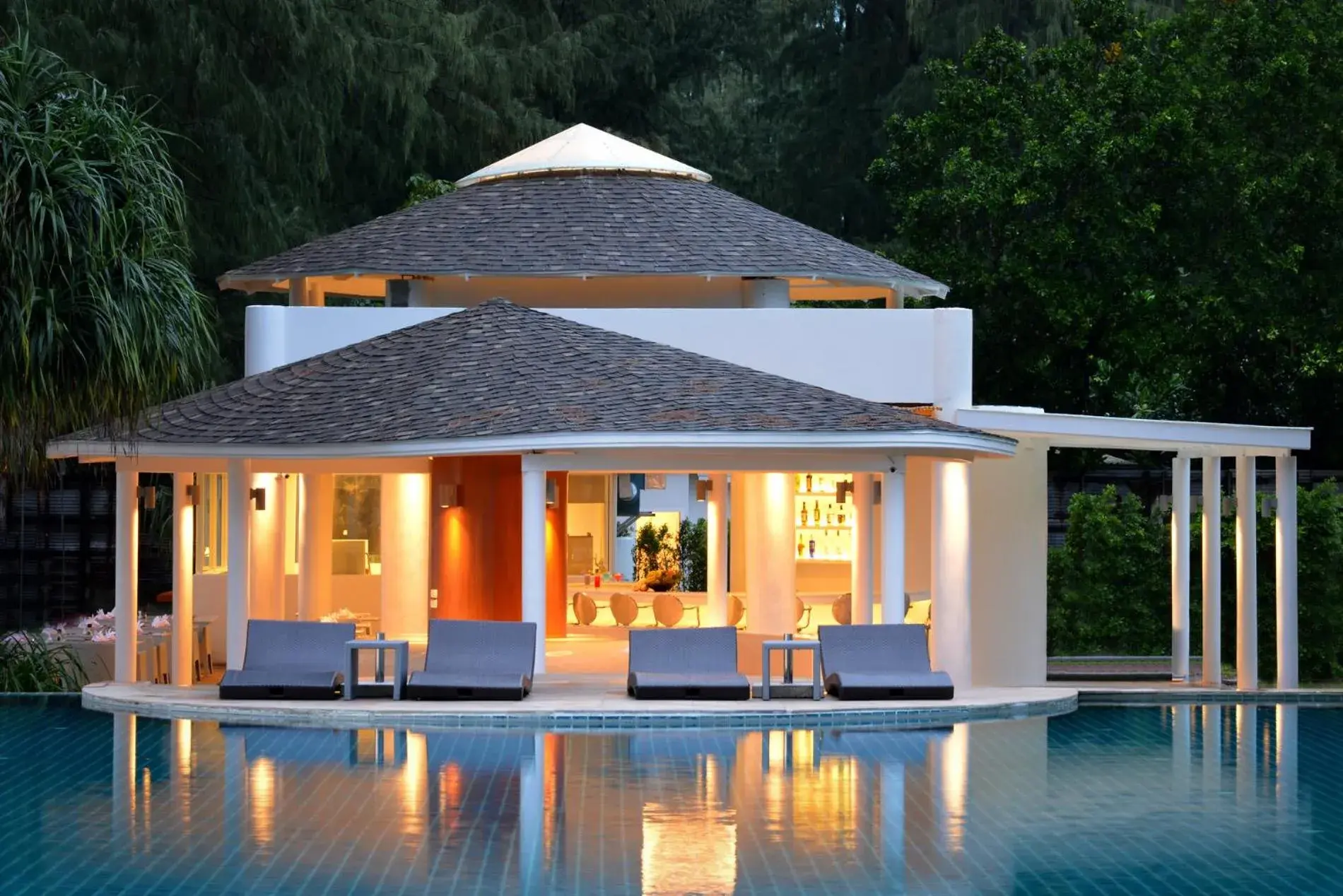 Lounge or bar in Twin Lotus Resort and Spa - SHA Plus - Adult Only "November - April" Lounge or bar in Twin Lotus Resort and Spa - SHA Plus - Adult Only "November - April"