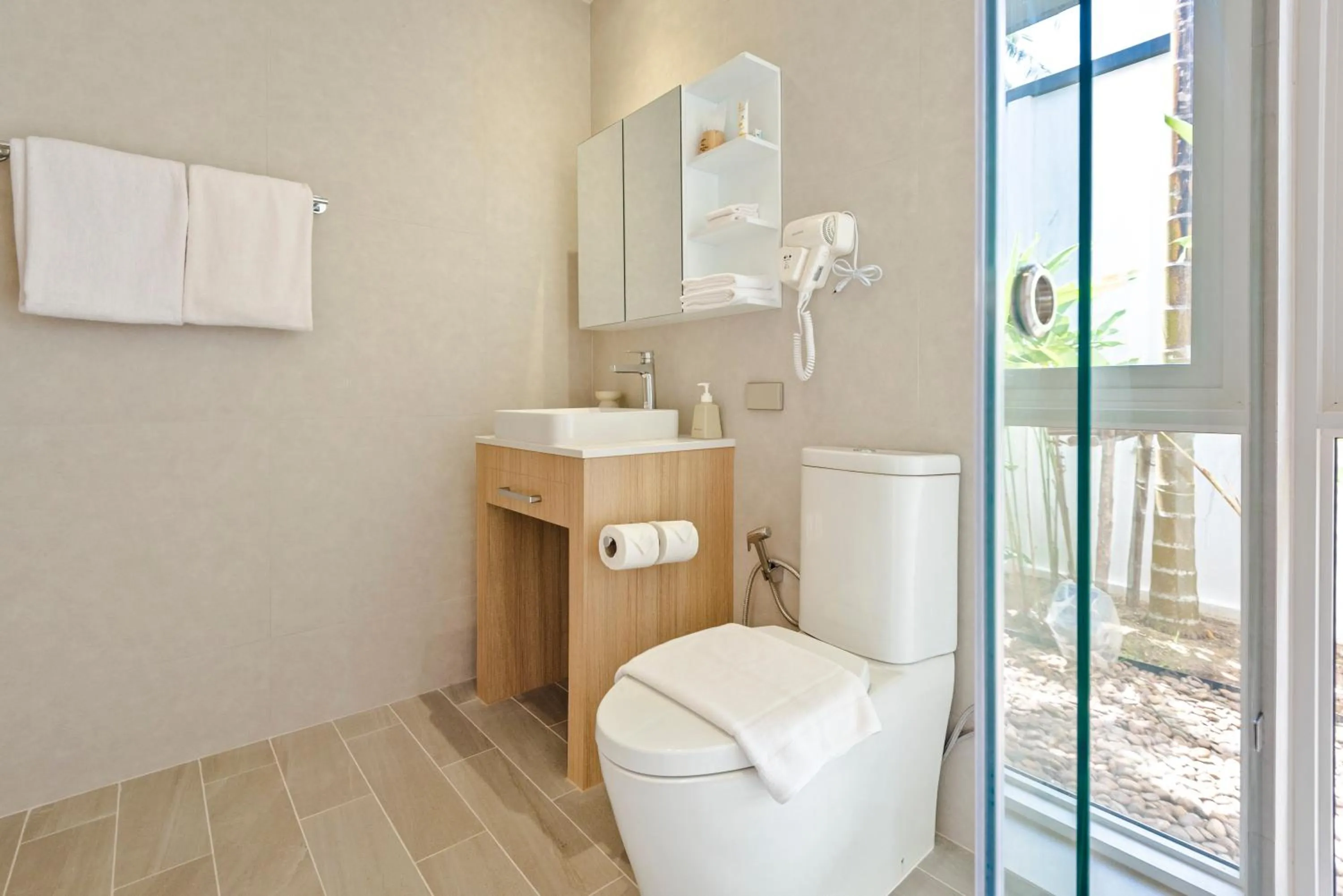 Toilet in Twin Lotus Resort and Spa - SHA Plus - Adult Only "November - April"