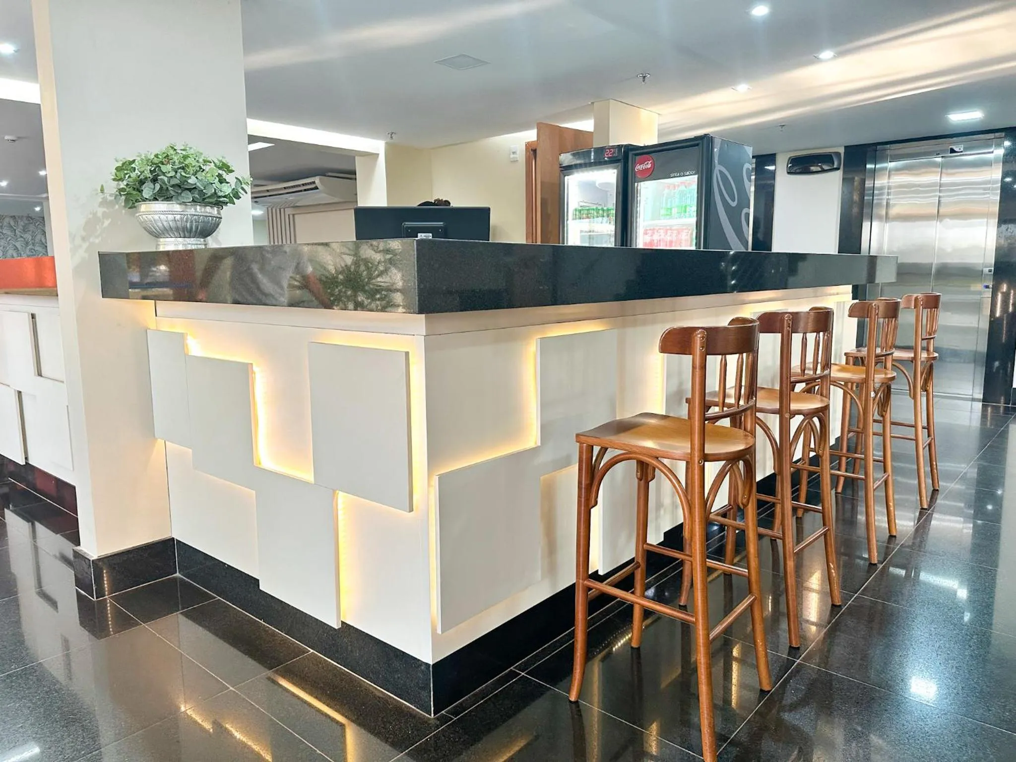 Restaurant/places to eat in Vivence Suítes Hotel Palmas