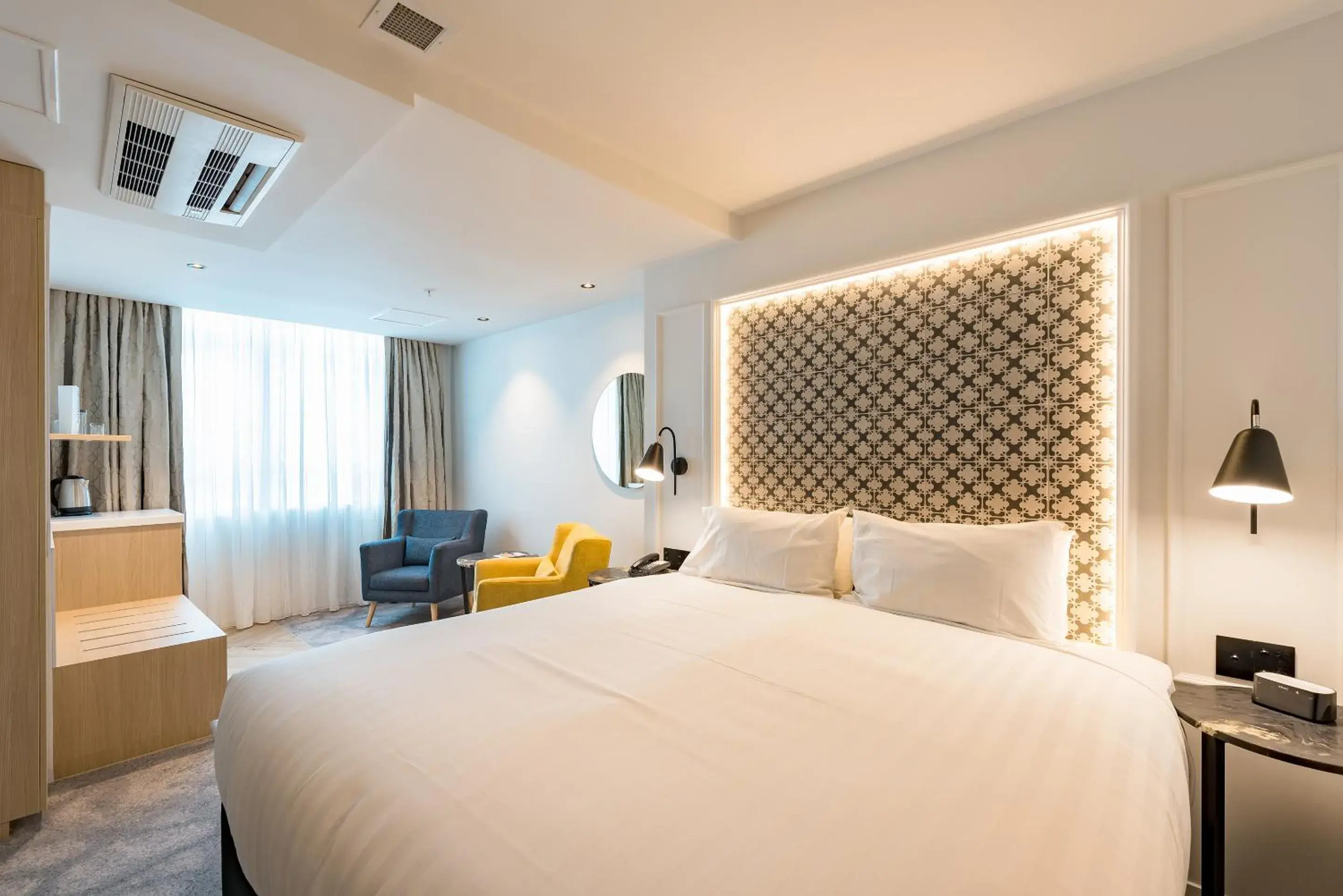 Classic King Room in Legacy Airedale Hotel Auckland Classic King Room in Legacy Airedale Hotel Auckland