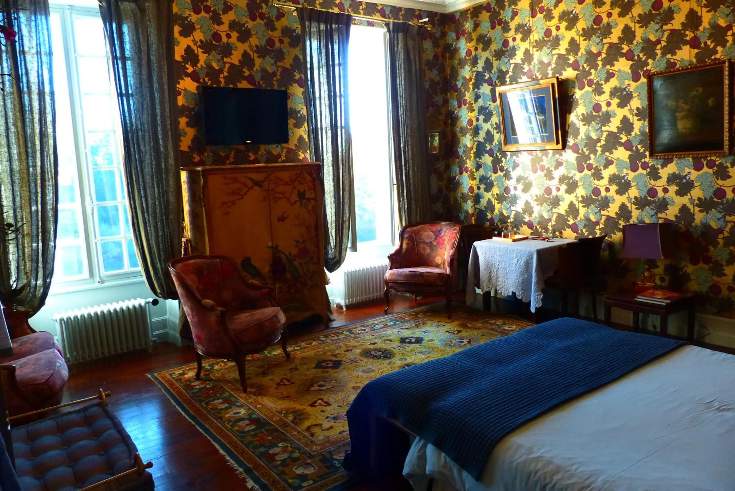 Decorative detail, Bed in La Rebière d'Or, B&B et Gîte