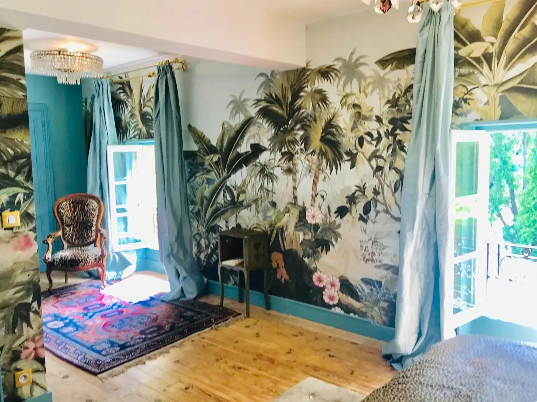 Suite with River View in La Rebière d'Or, B&B et Gîte Suite with River View in La Rebière d'Or, B&B et Gîte