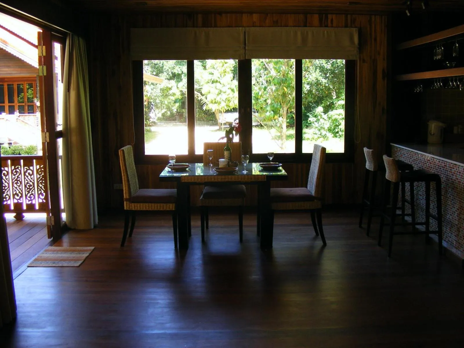 Dining area in Baan Nana Villa