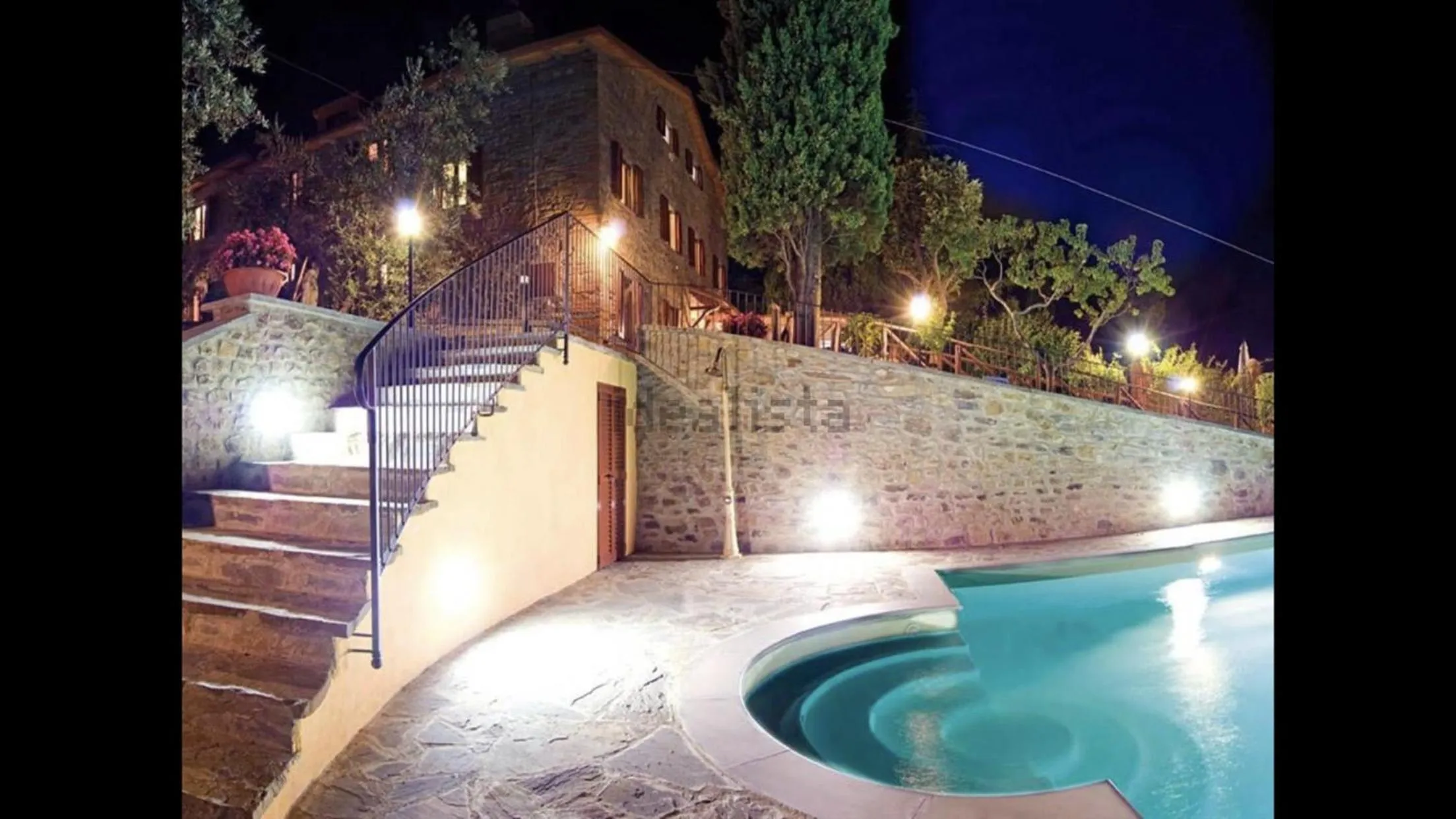 Swimming pool in Casa di Sasso
