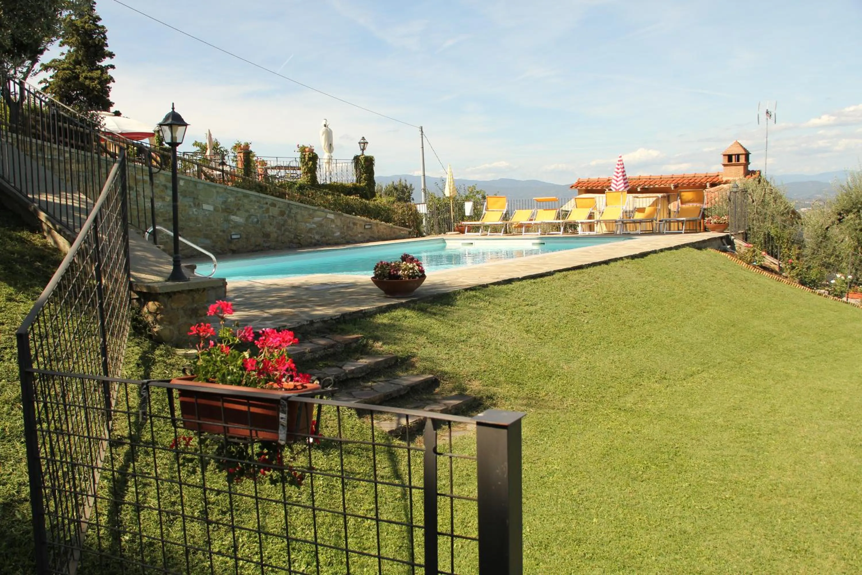 Swimming pool in Casa di Sasso