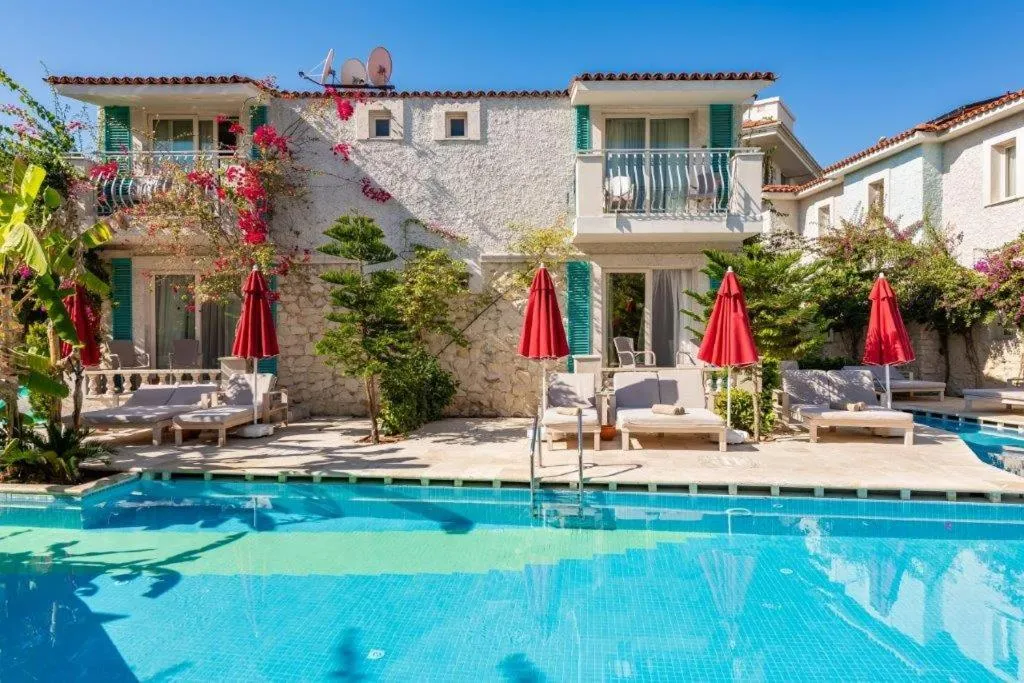 Pool view in Selectum Family Comfort Side