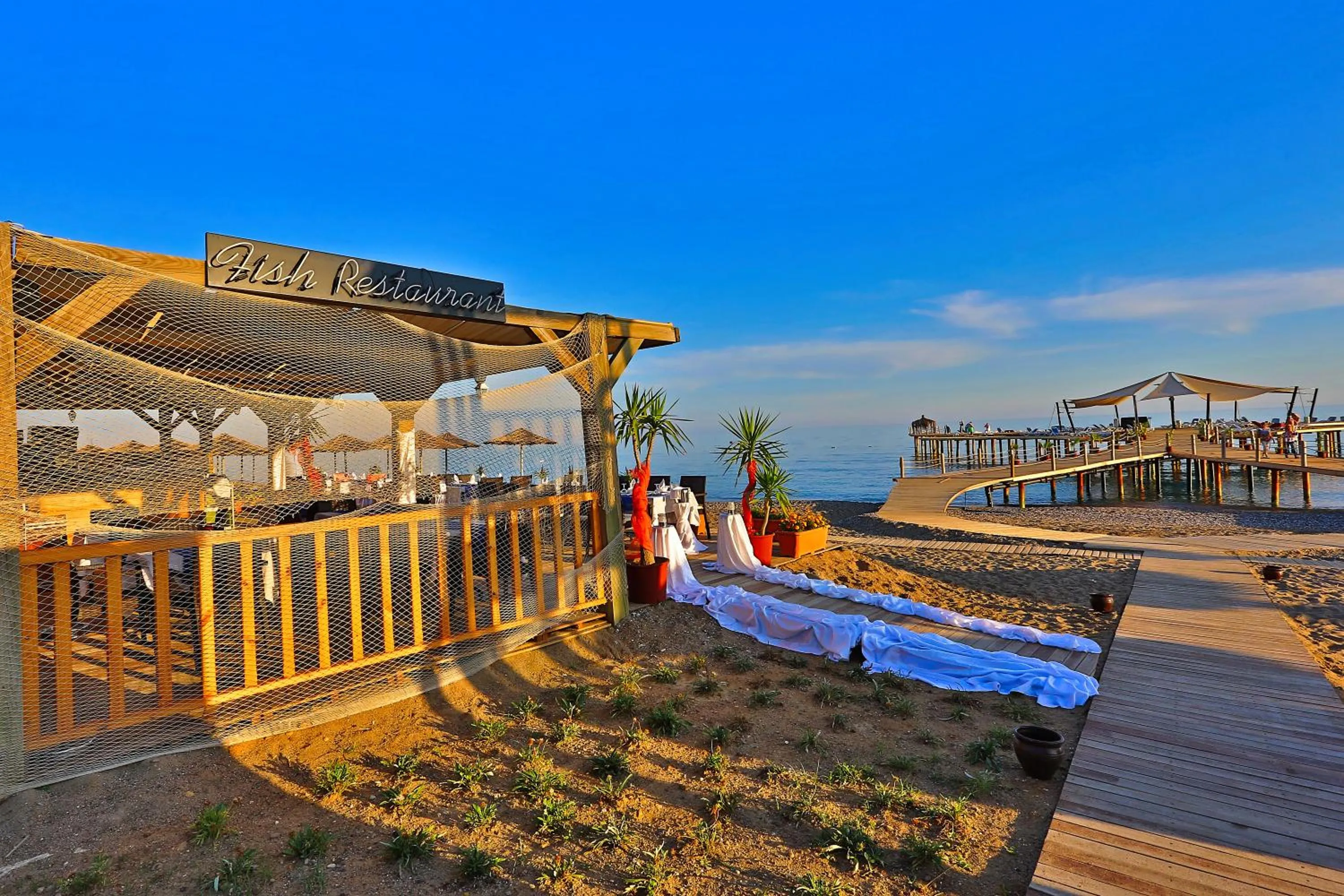 Restaurant/places to eat in Selectum Family Comfort Side