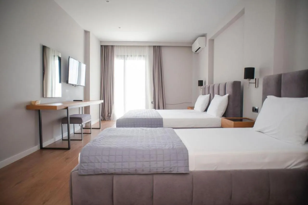 Hotel Saranda International