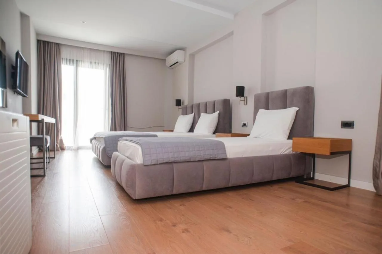 Hotel Saranda International