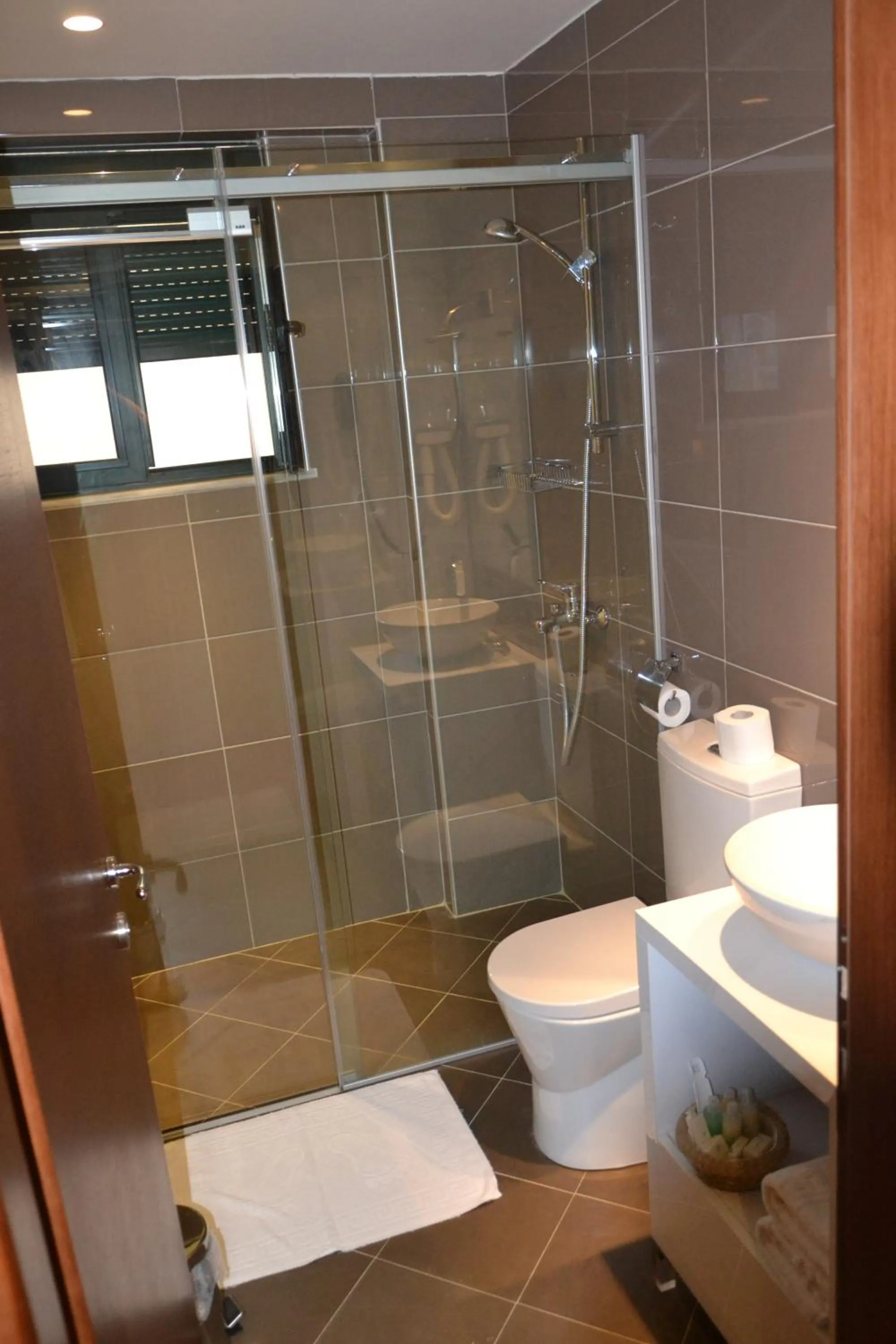 Bathroom in Arber Hotel