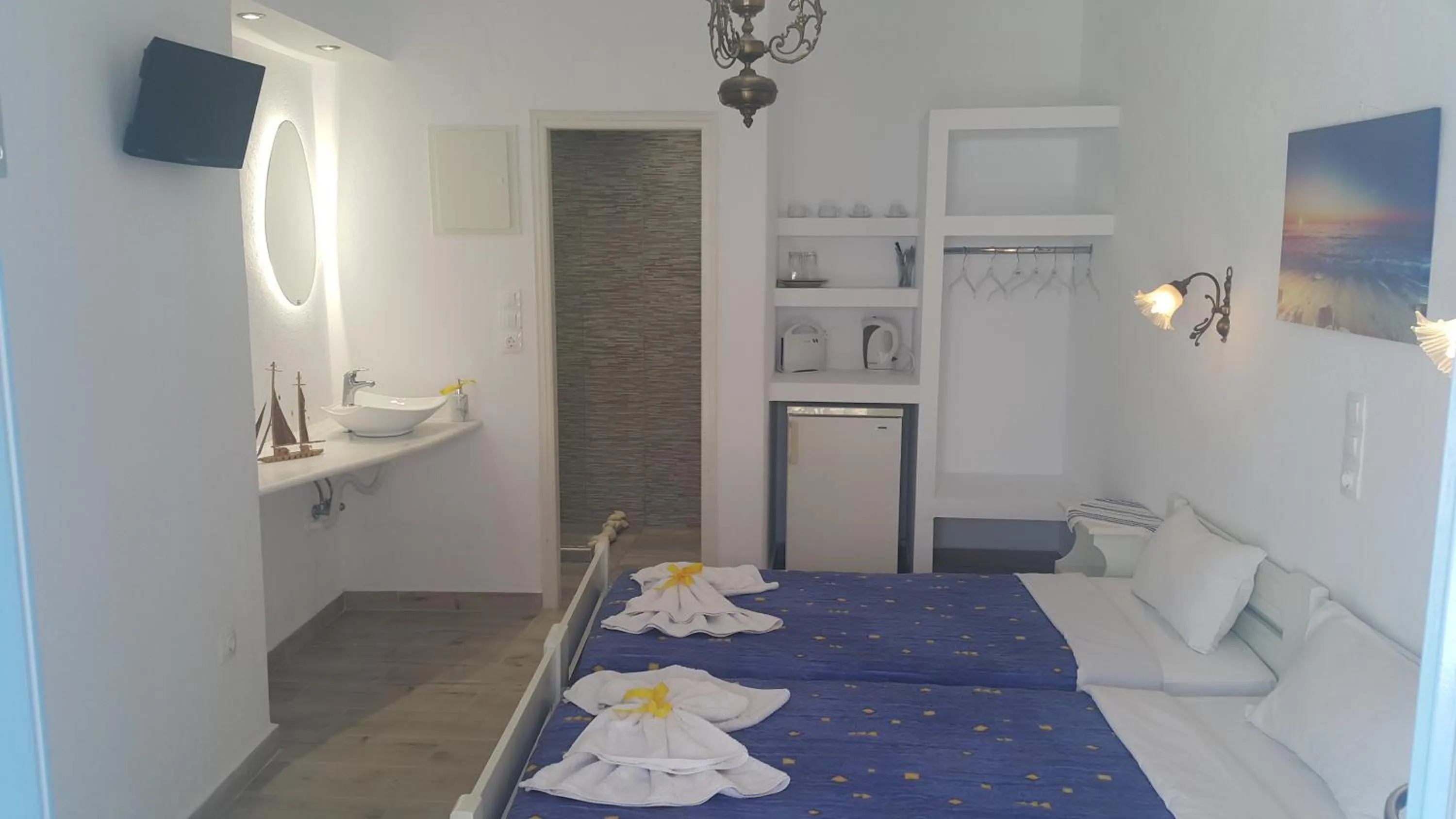 Photo of the whole room, Bed in Augusta Studios & Apartments