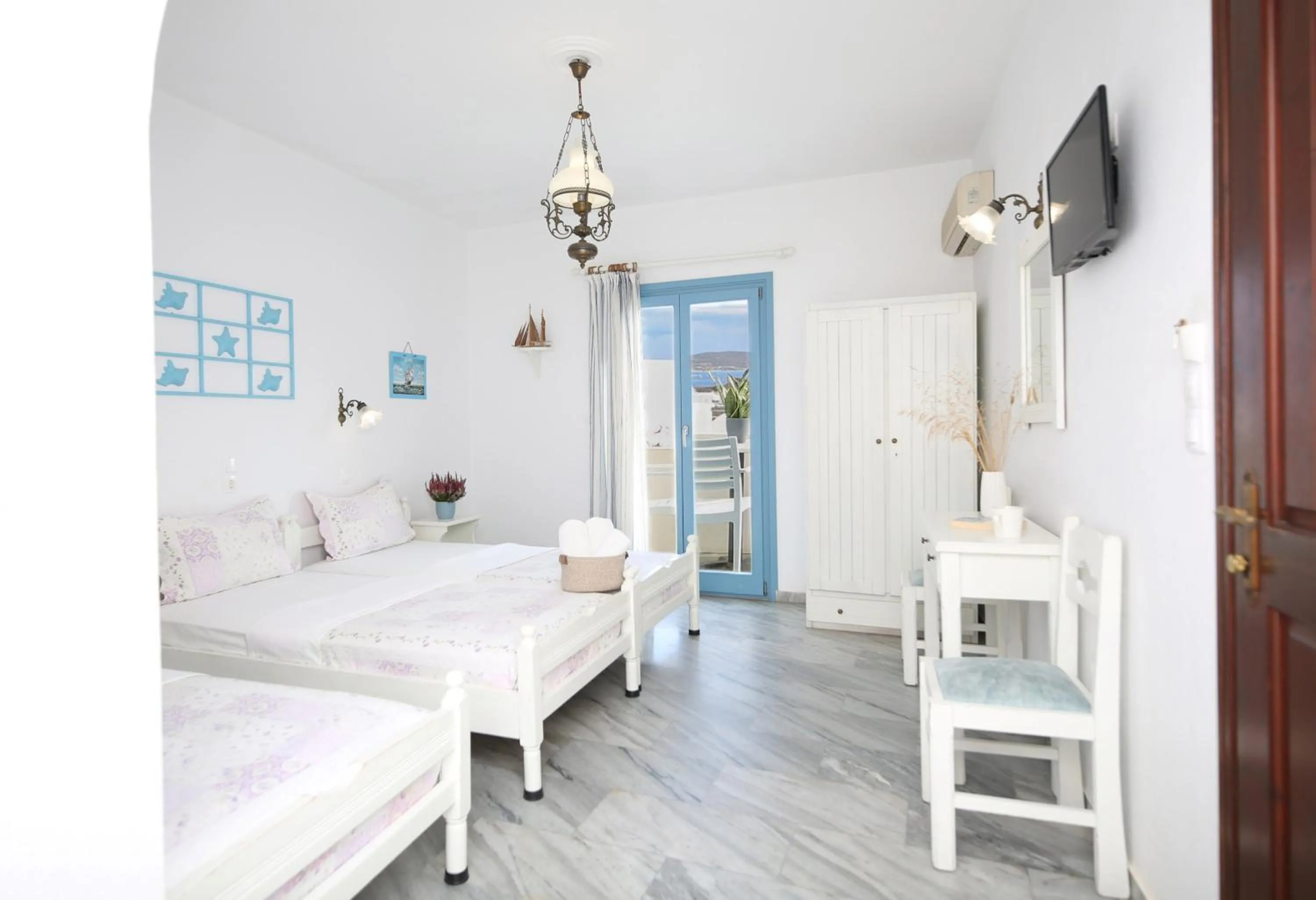 Photo of the whole room, Bed in Augusta Studios & Apartments