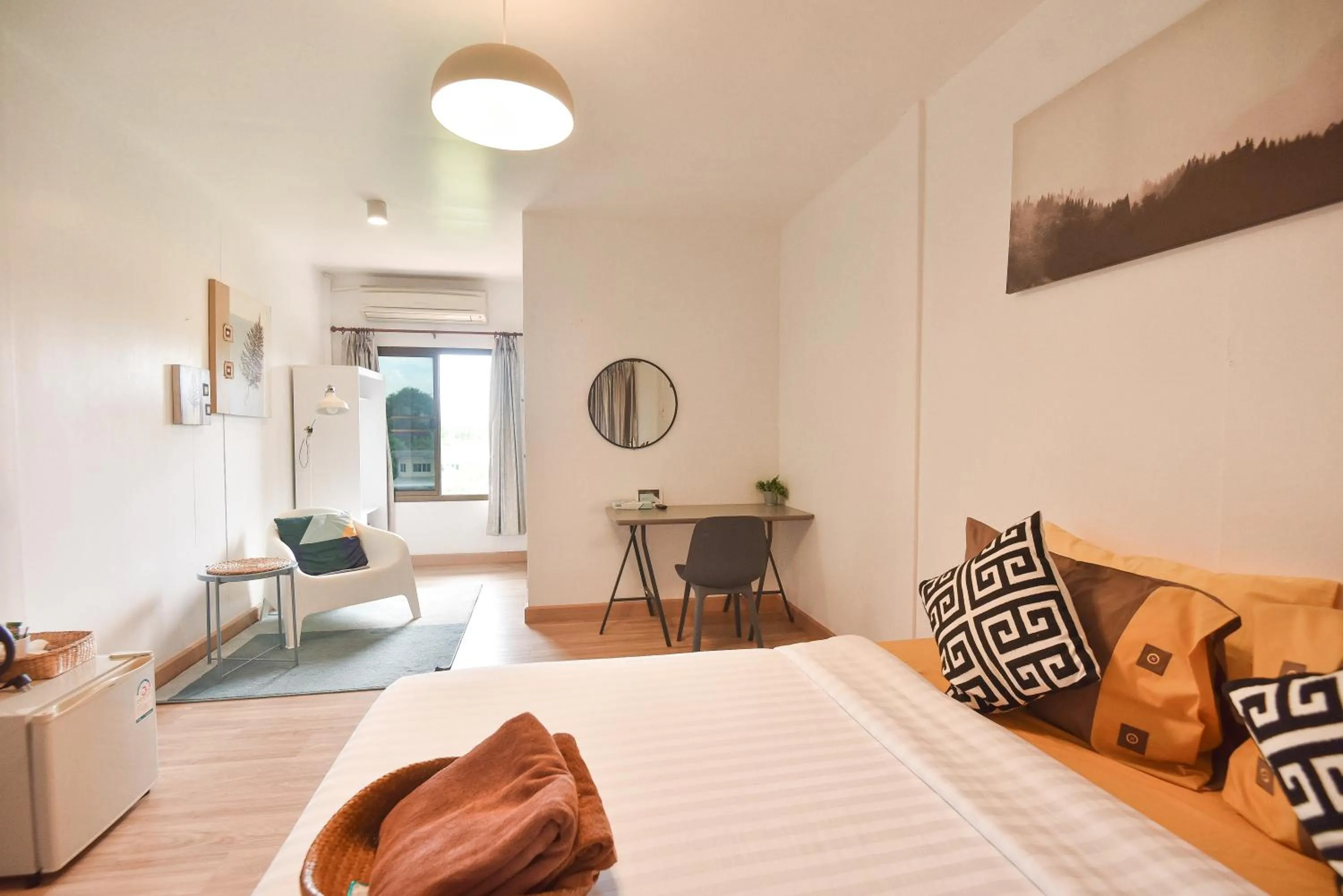 Photo of the whole room, Bed in P.U. Inn Resort