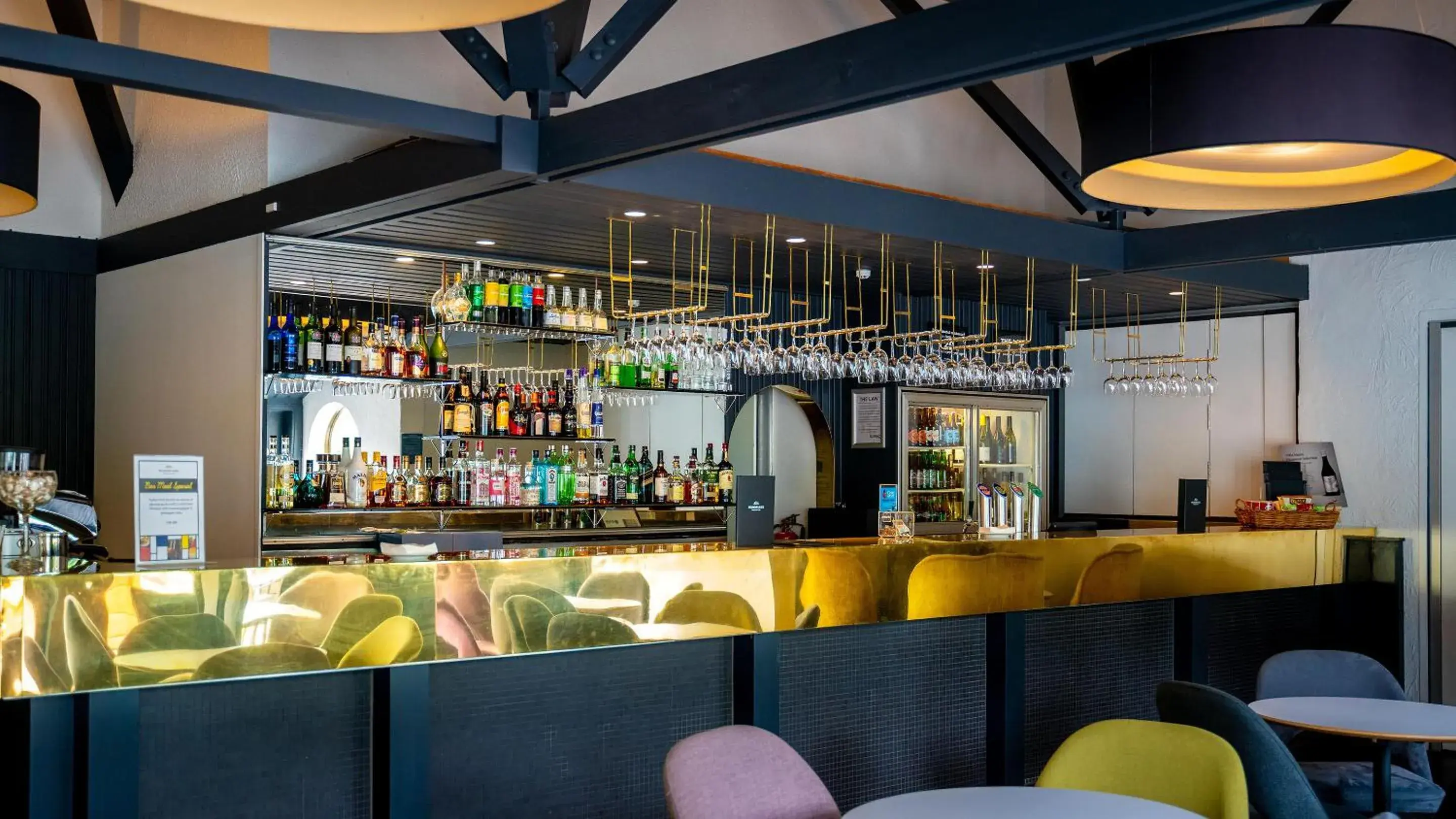 Lounge or bar in Scenic Hotel Marlborough Lounge or bar in Scenic Hotel Marlborough