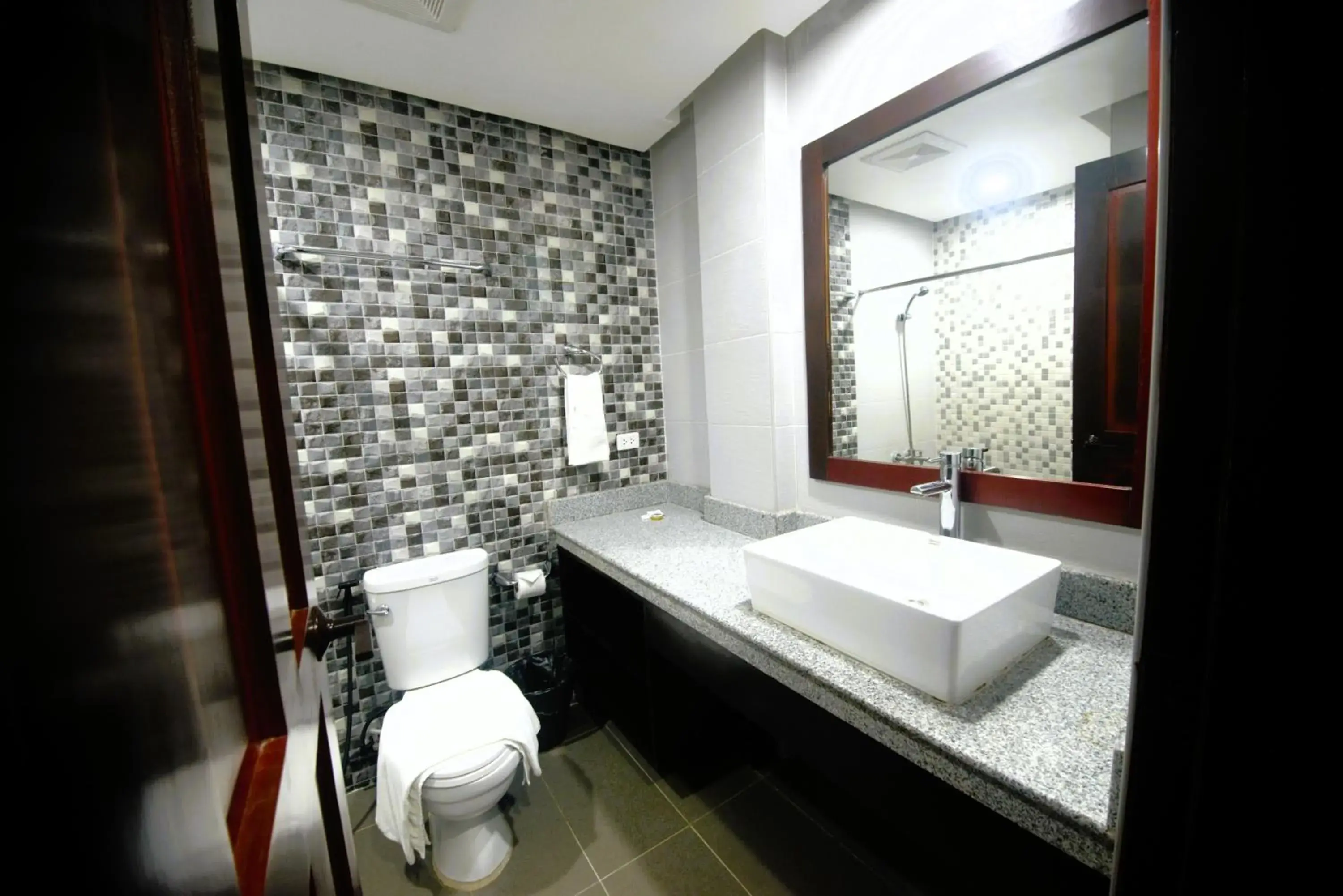 Deluxe Triple Room in Hotel Gabriella Deluxe Triple Room in Hotel Gabriella