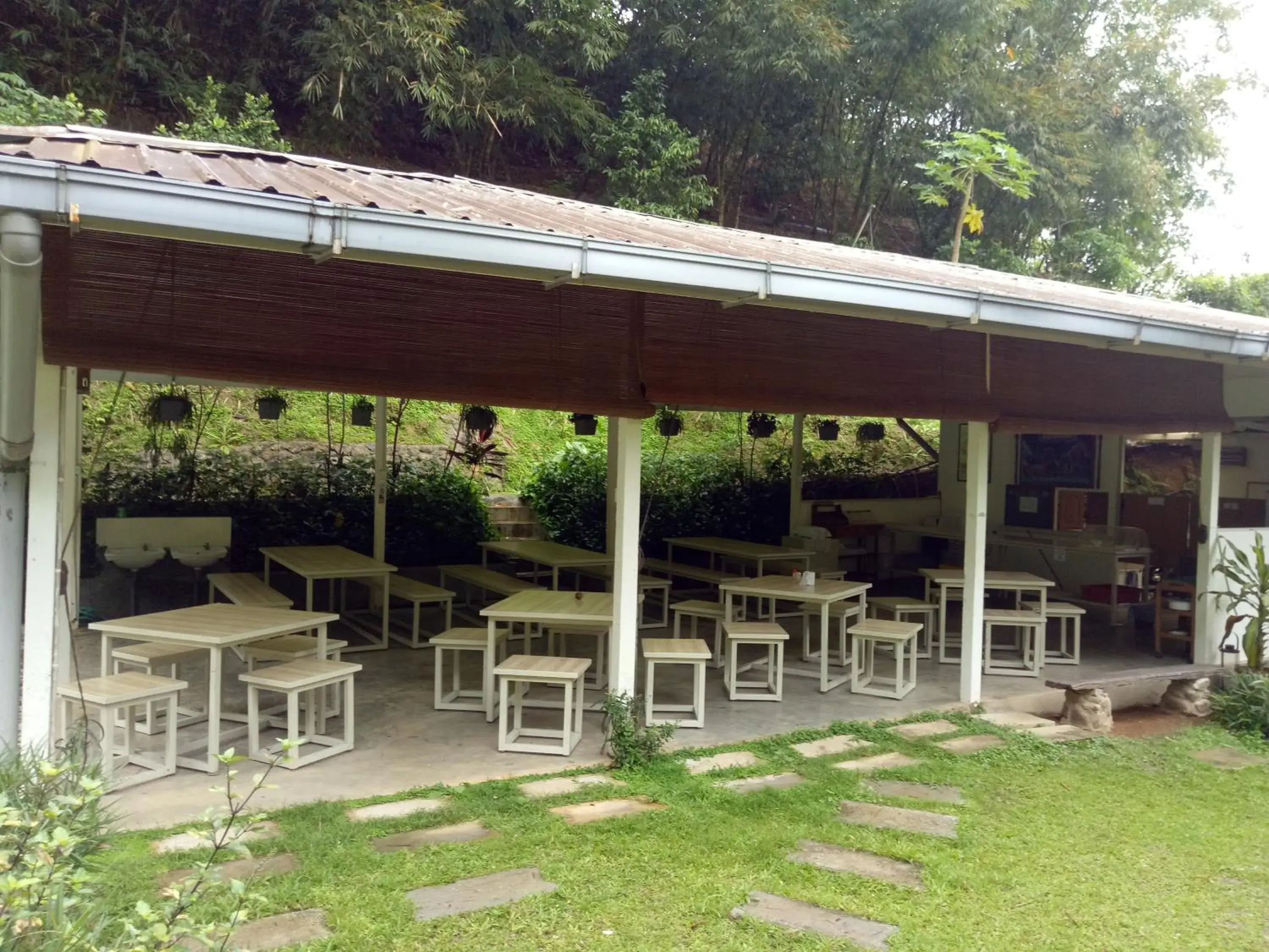 Restaurant/places to eat in Moonriver Lodge Restaurant/places to eat in Moonriver Lodge