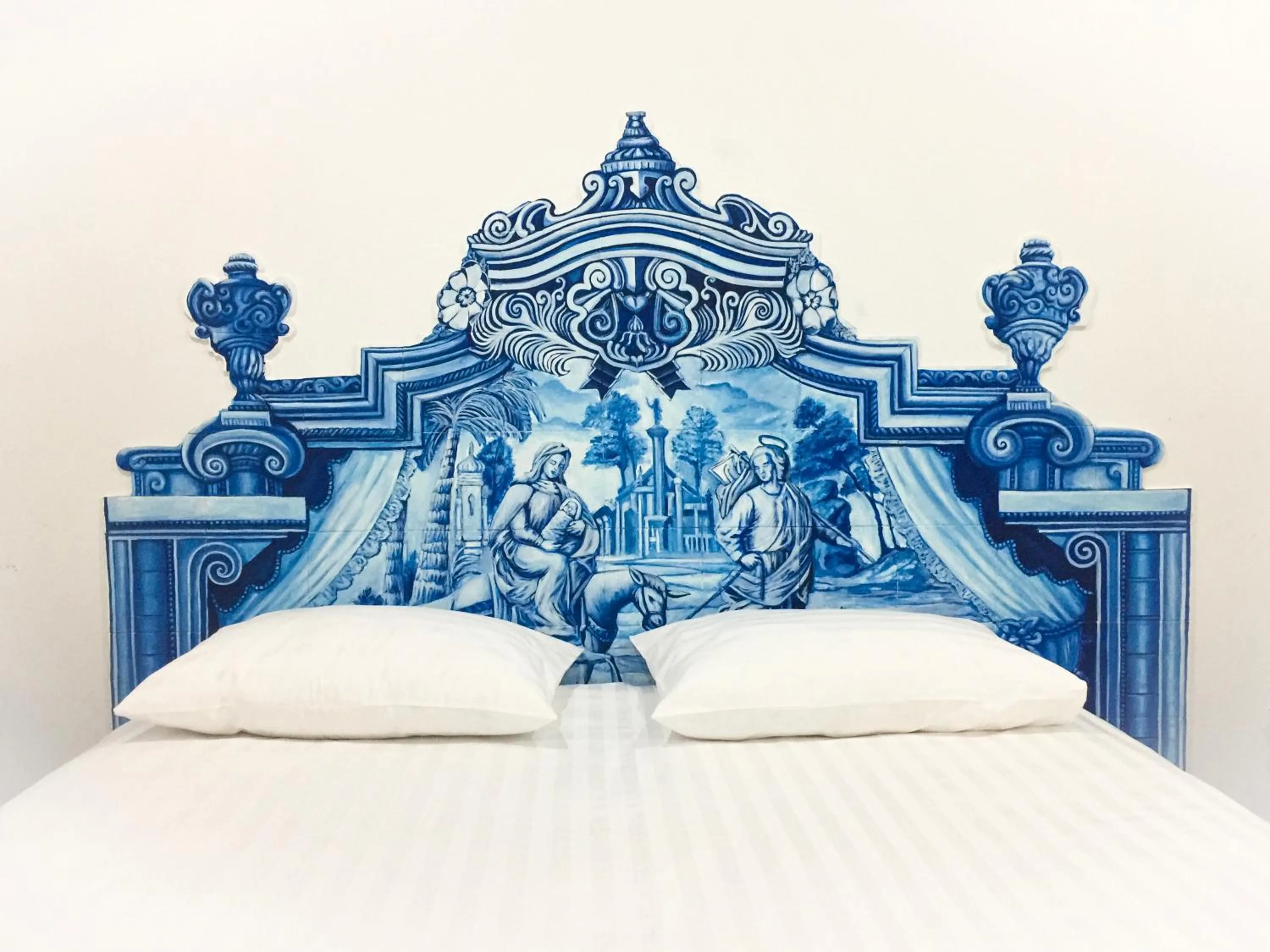 Bed in WIW mini hotel