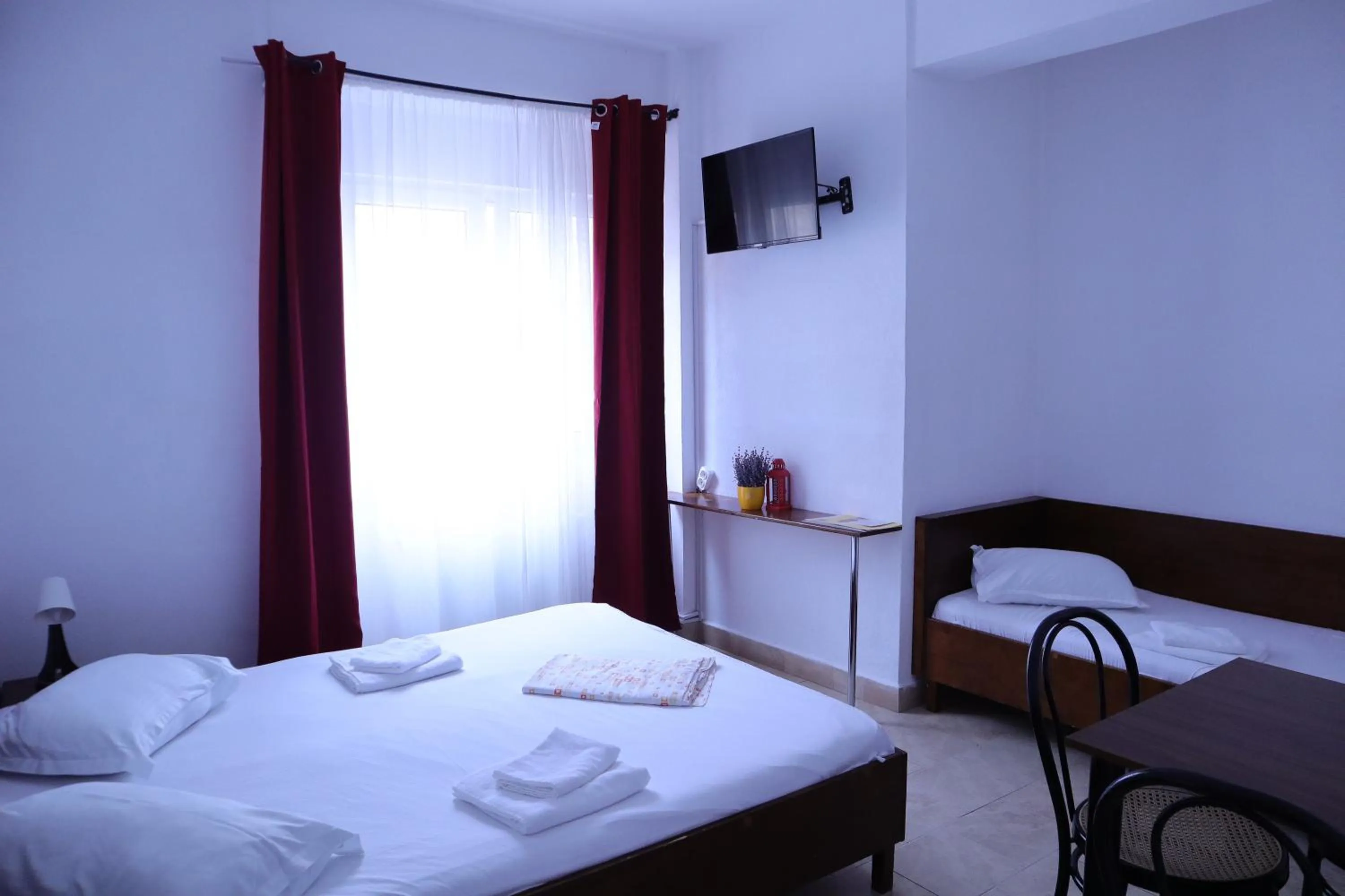 TV and multimedia, Bed in Taxi Hostel