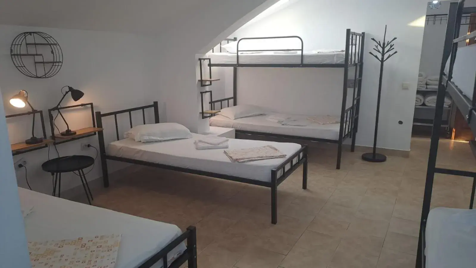 Deluxe Quadruple Room in Taxi Hostel Deluxe Quadruple Room in Taxi Hostel