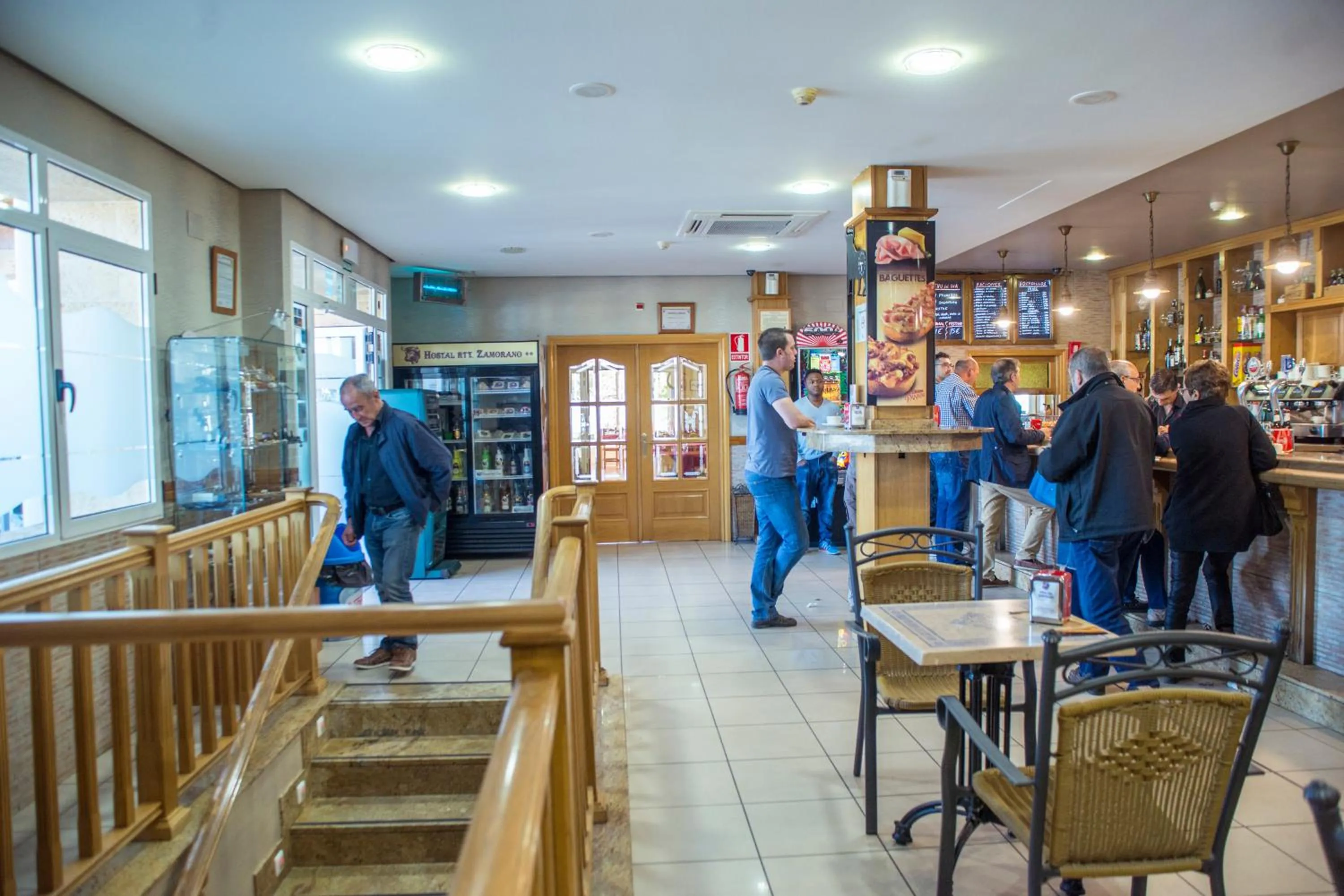 Restaurant/places to eat in Hotel Camino Real