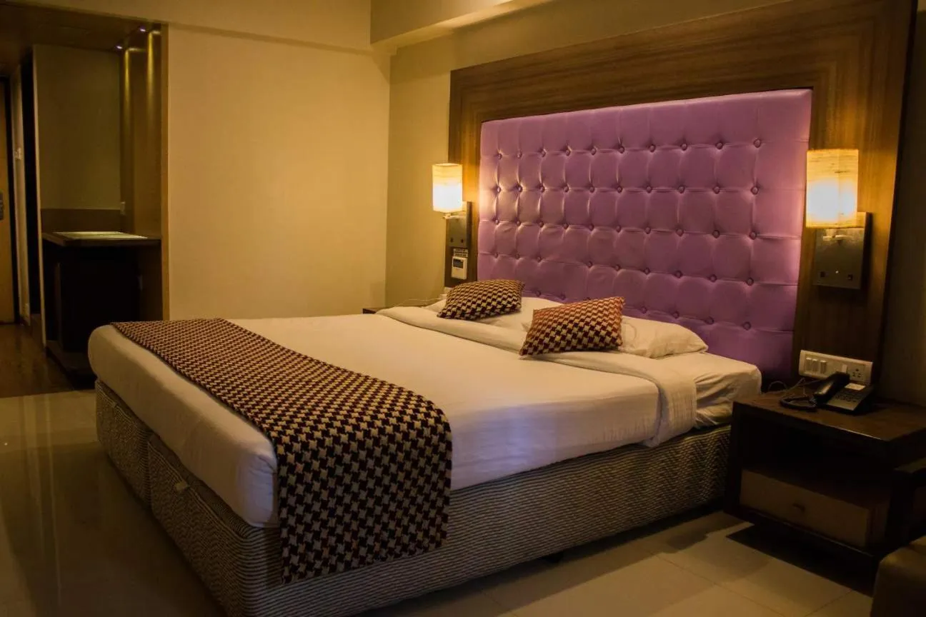 Bedroom, Bed in Hotel Corporate