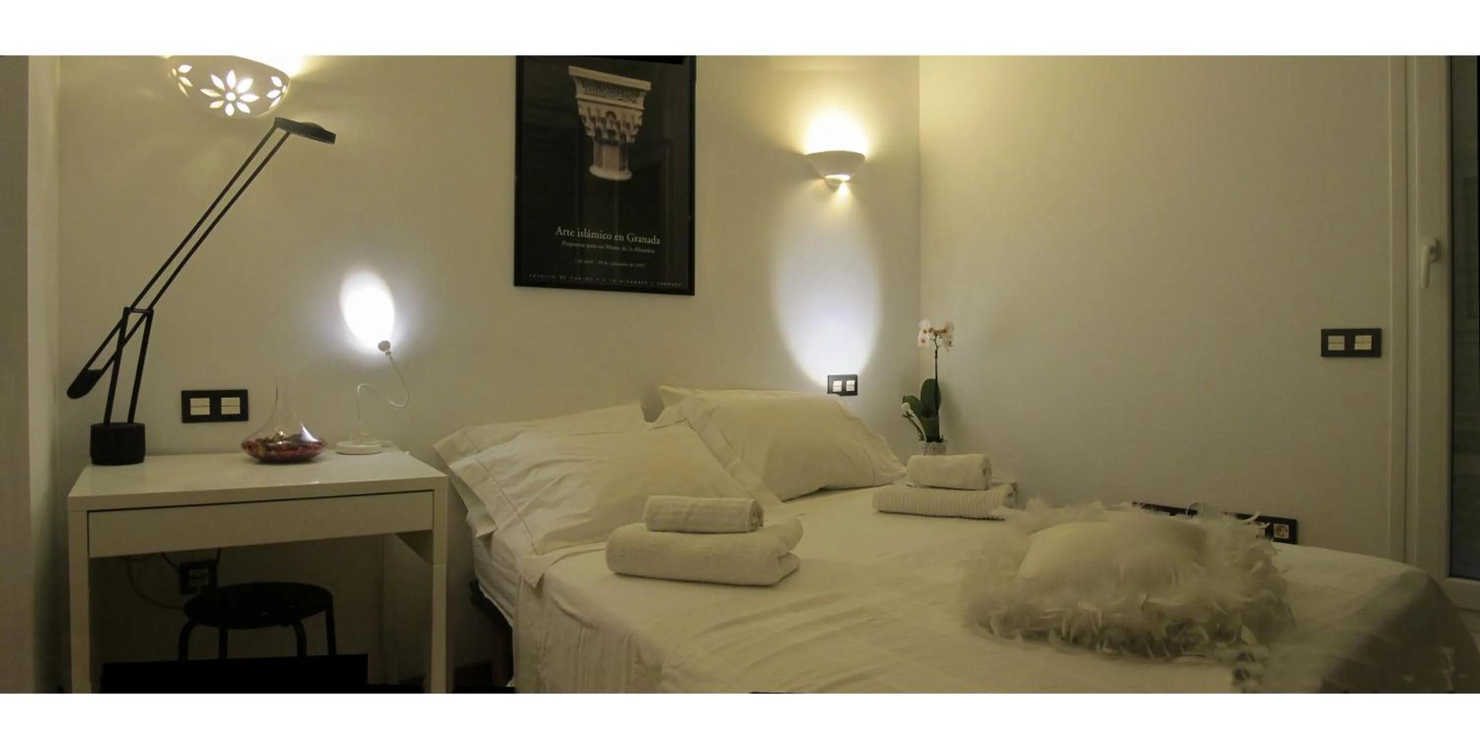 Photo of the whole room, Bed in B&B Casa Alfareria 59