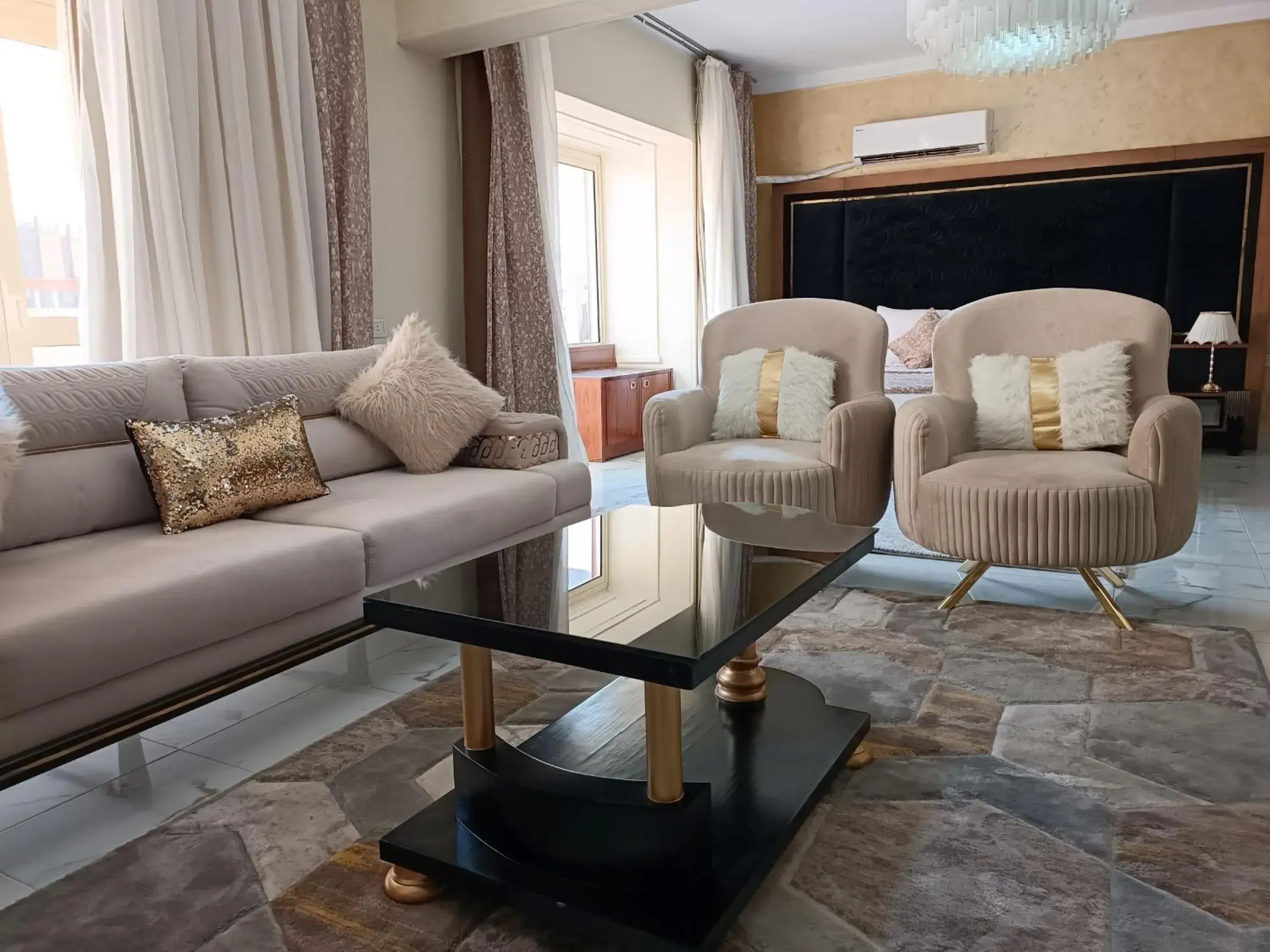 Living room in Indiana Hotel Living room in Indiana Hotel