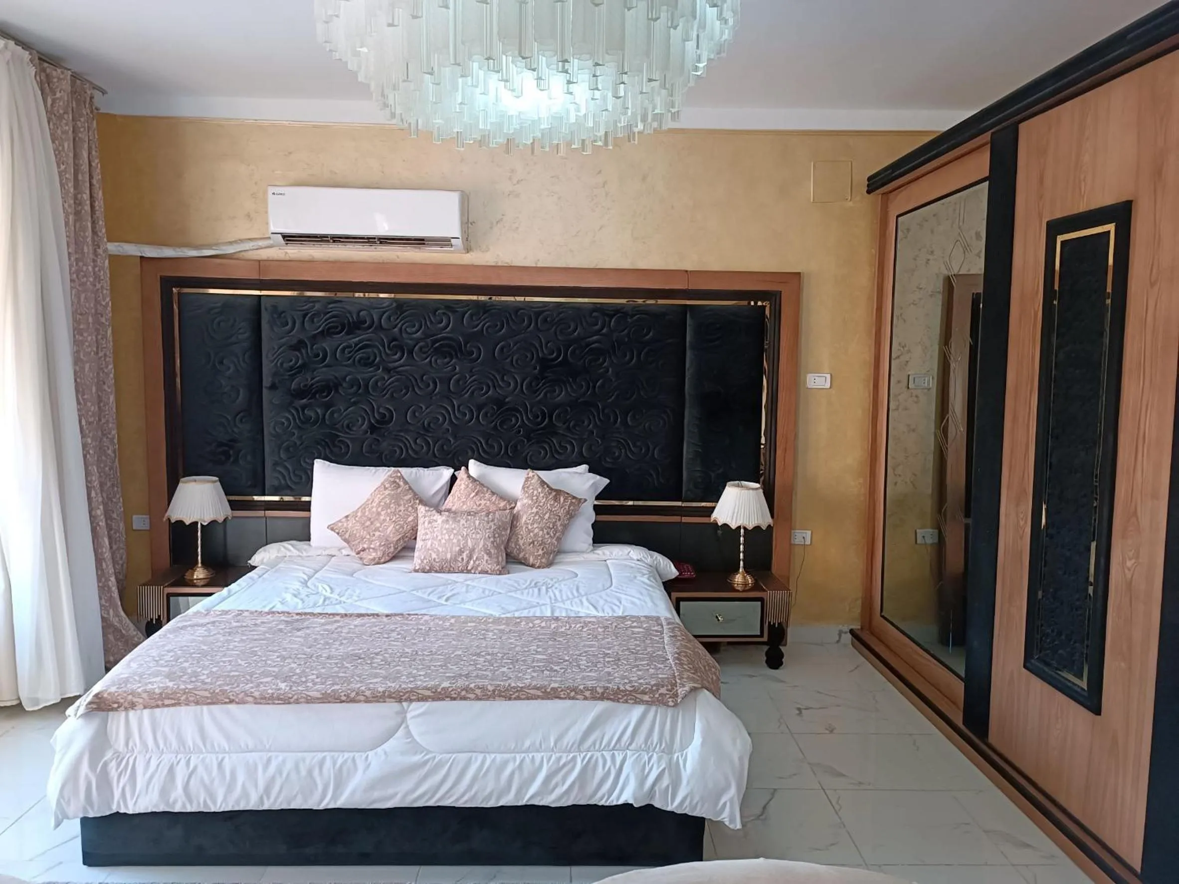 Bed in Indiana Hotel