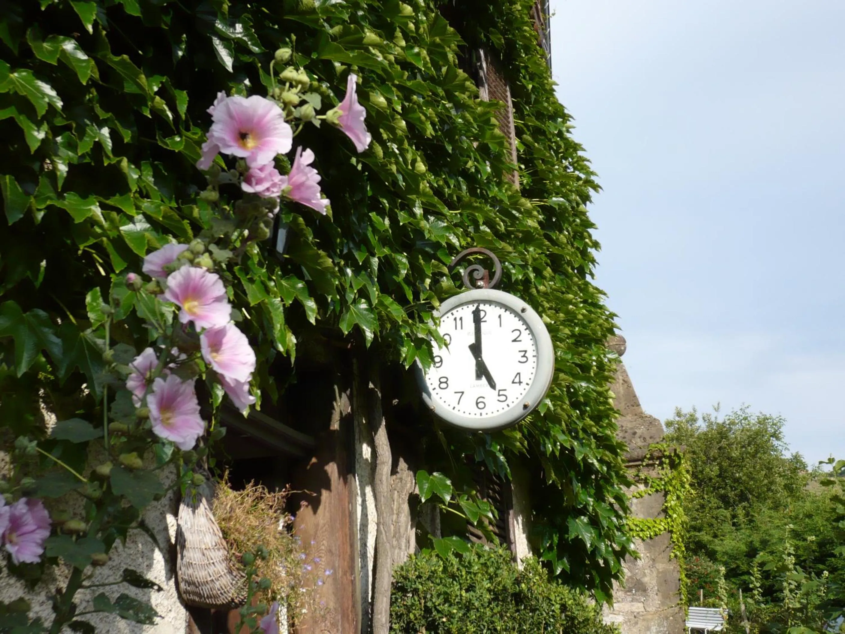 Lobby or reception in B&B de charme La Maison des 5 Temps