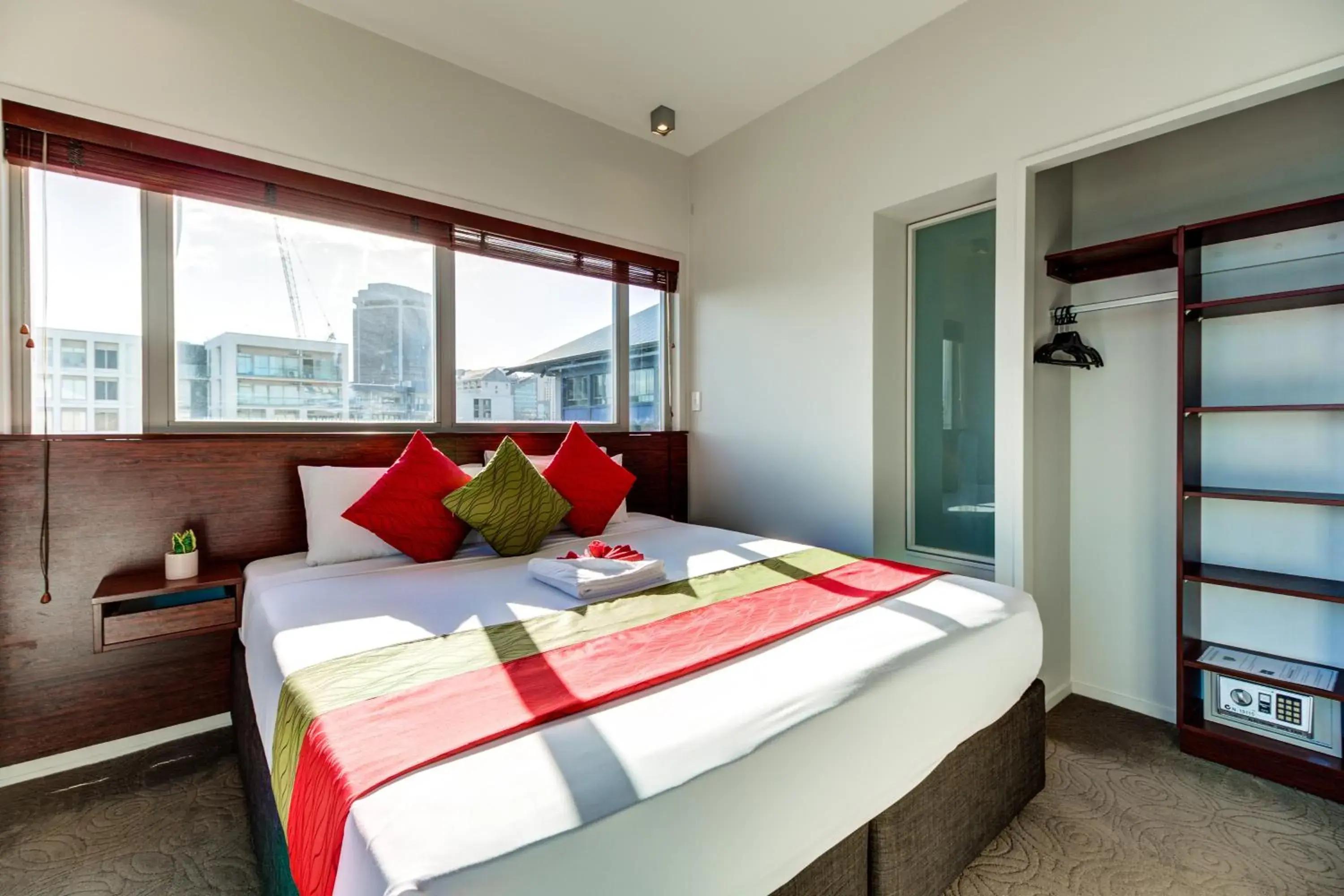 Bedroom, Bed in VR Auckland City Bedroom, Bed in VR Auckland City