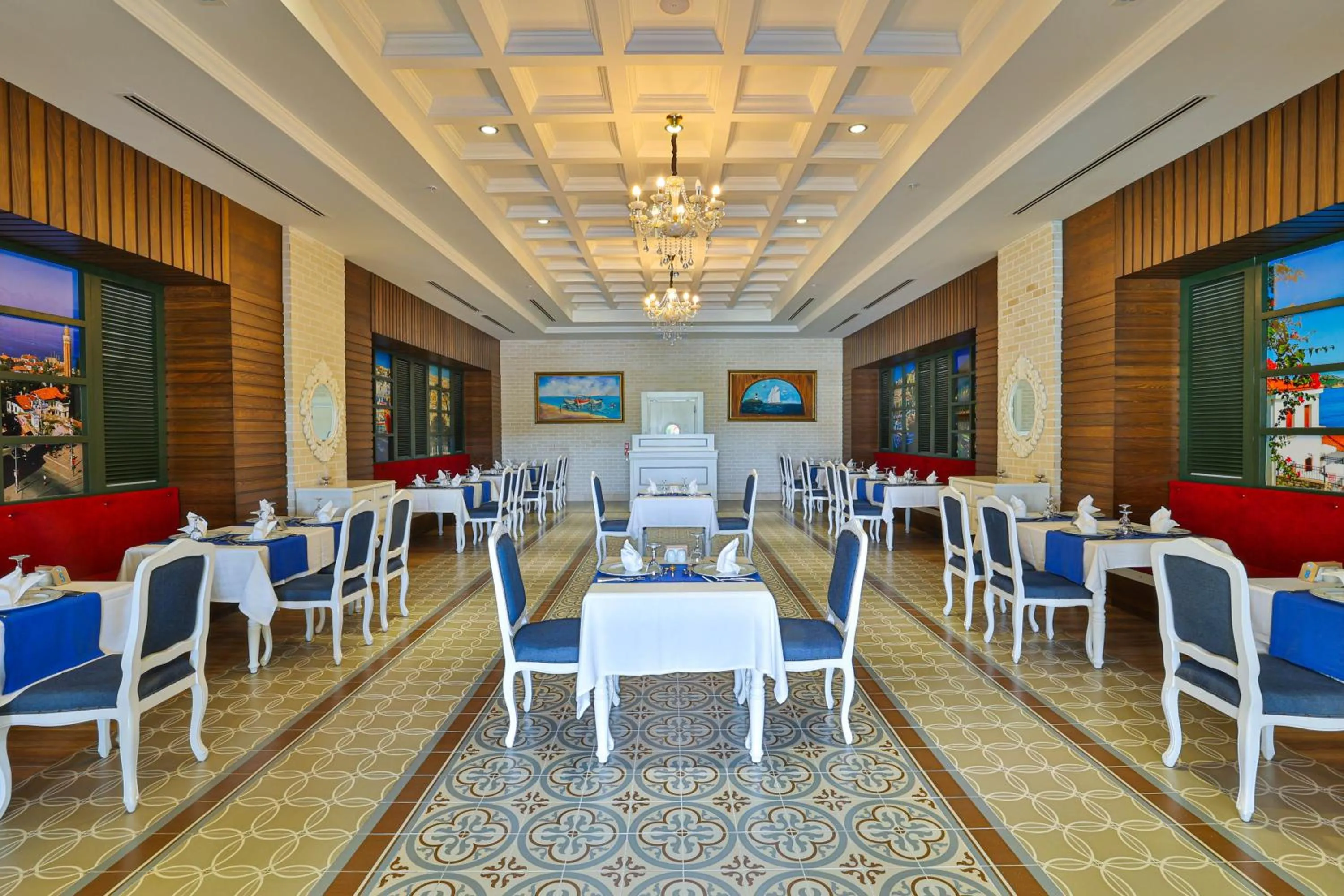 Restaurant/places to eat in Crystal Sunset Pearl Collection - Ultimate All Inclusive