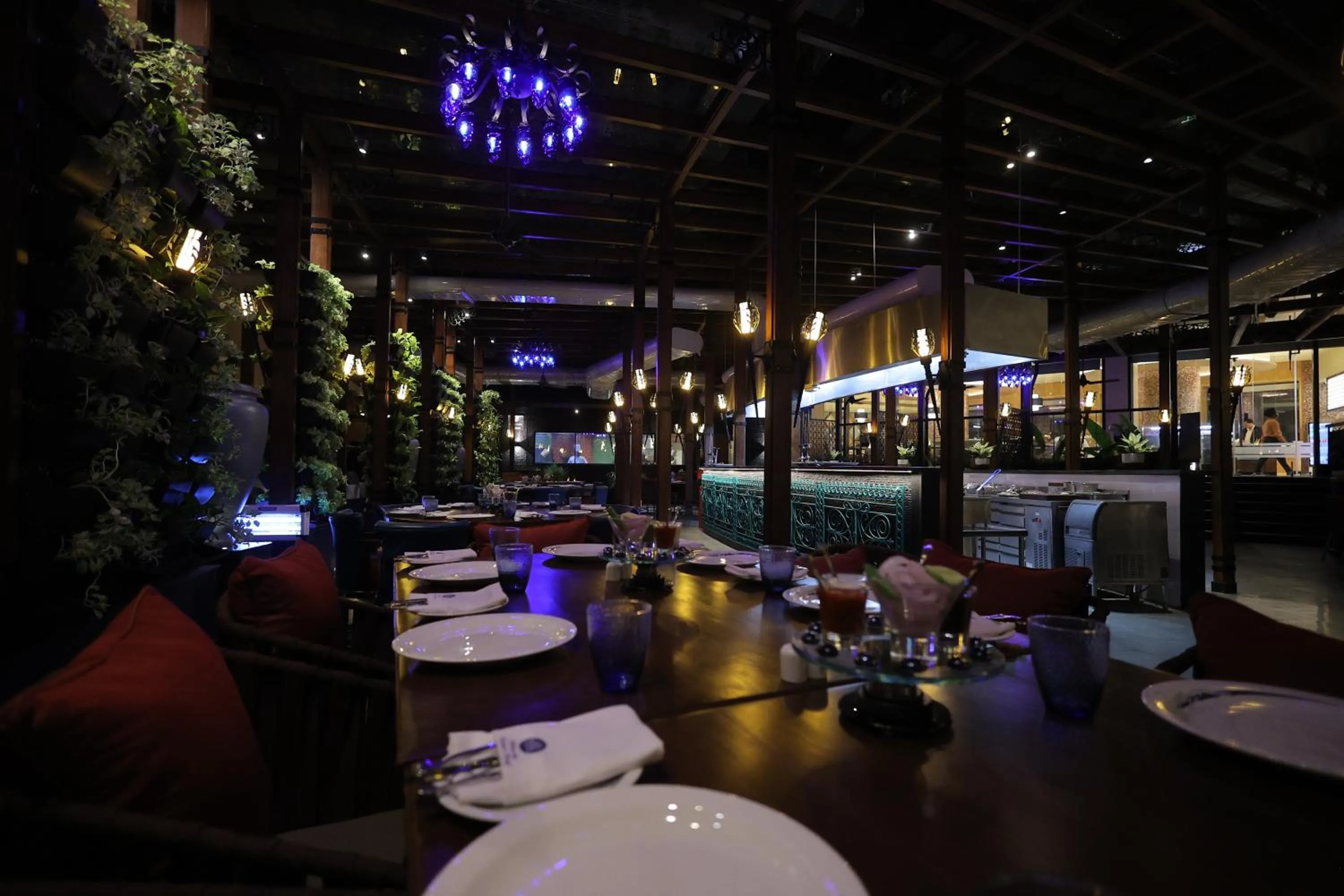 Restaurant/places to eat in Radisson Salem