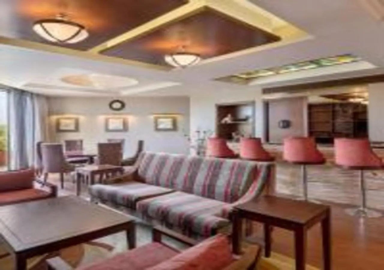 Living room in Radisson Salem