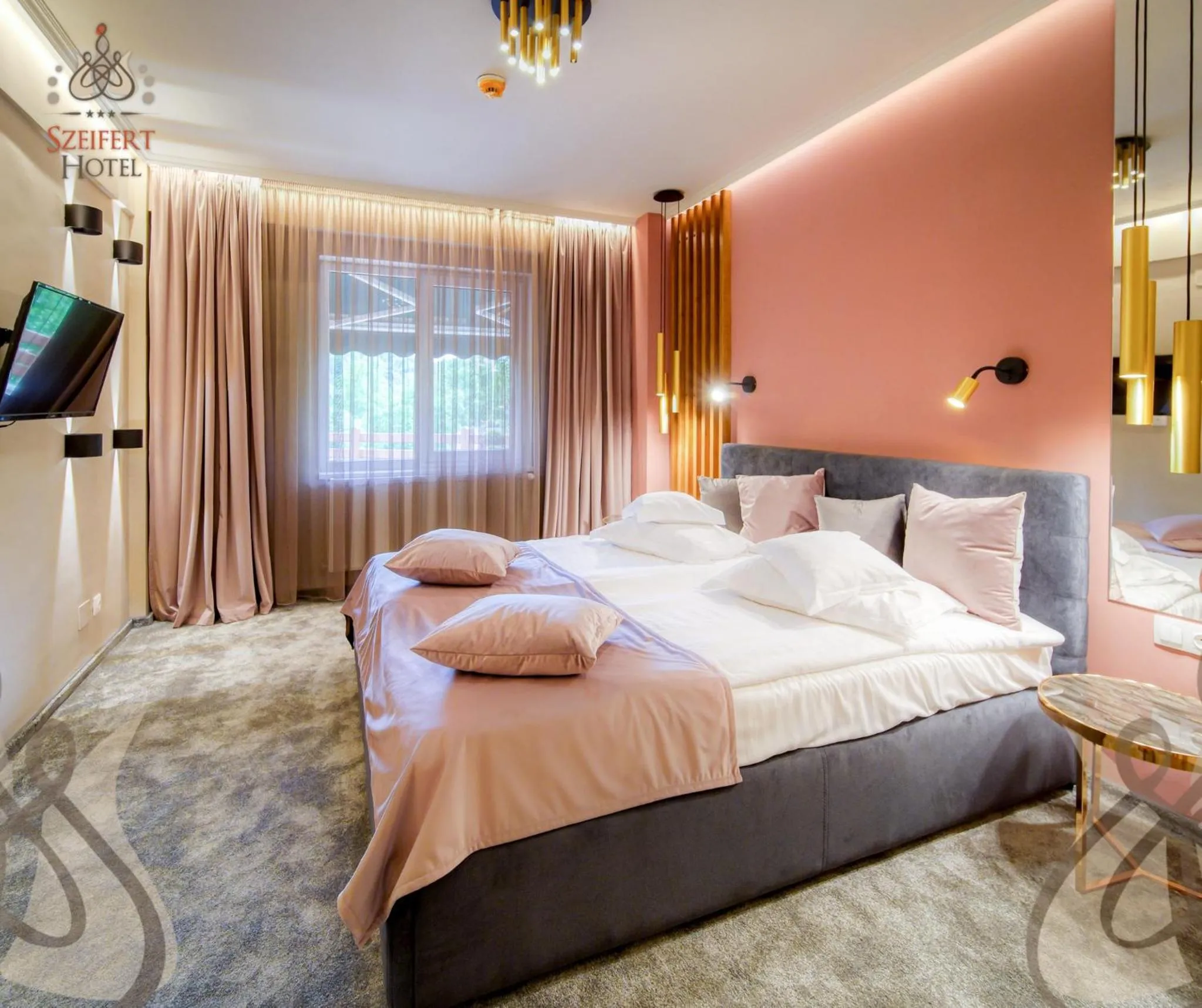 Bed in Hotel Szeifert