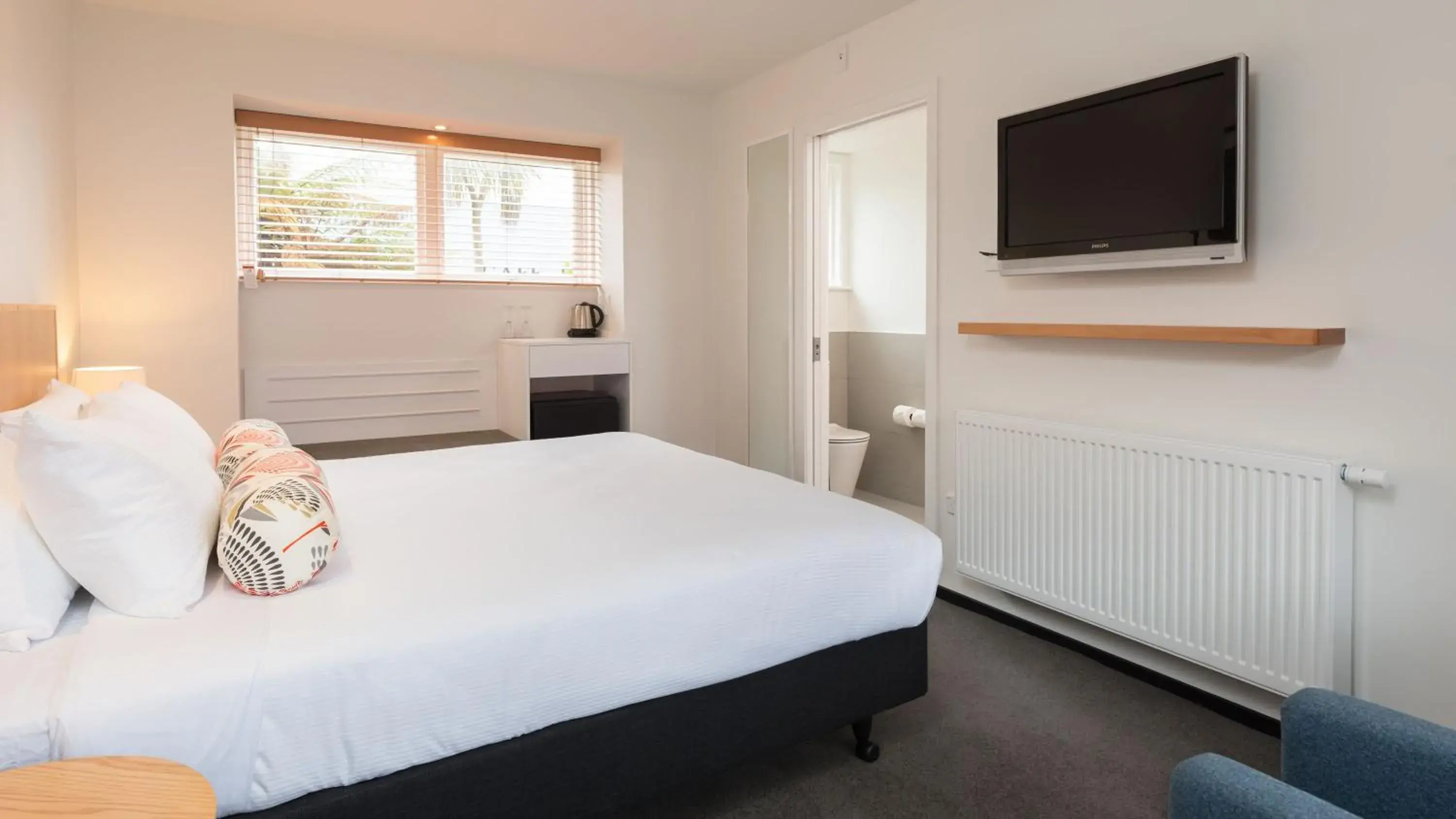 Bedroom, Bed in Heartland Hotel Glacier Country Bedroom, Bed in Heartland Hotel Glacier Country