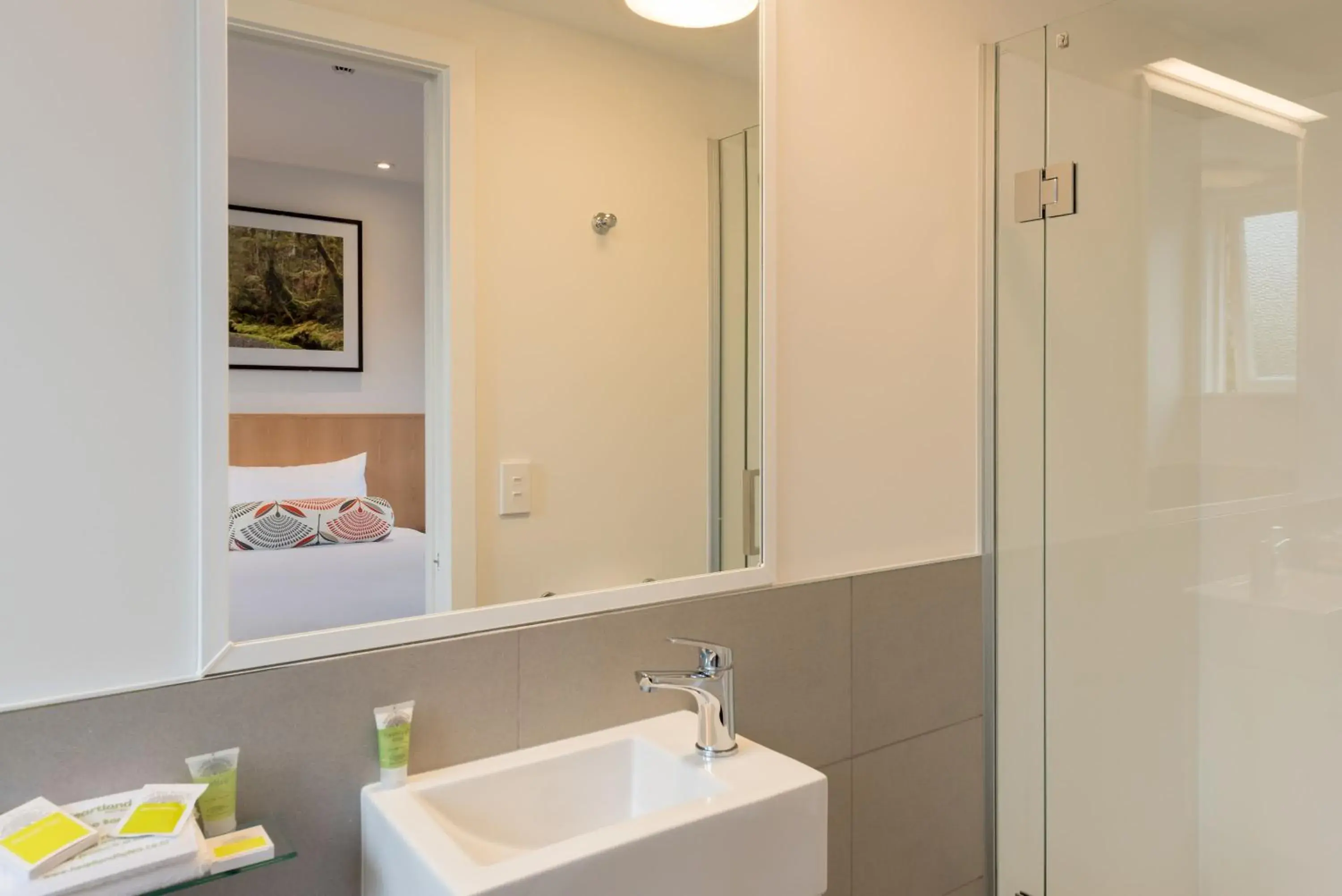 Standard Twin Room in Heartland Hotel Glacier Country Standard Twin Room in Heartland Hotel Glacier Country