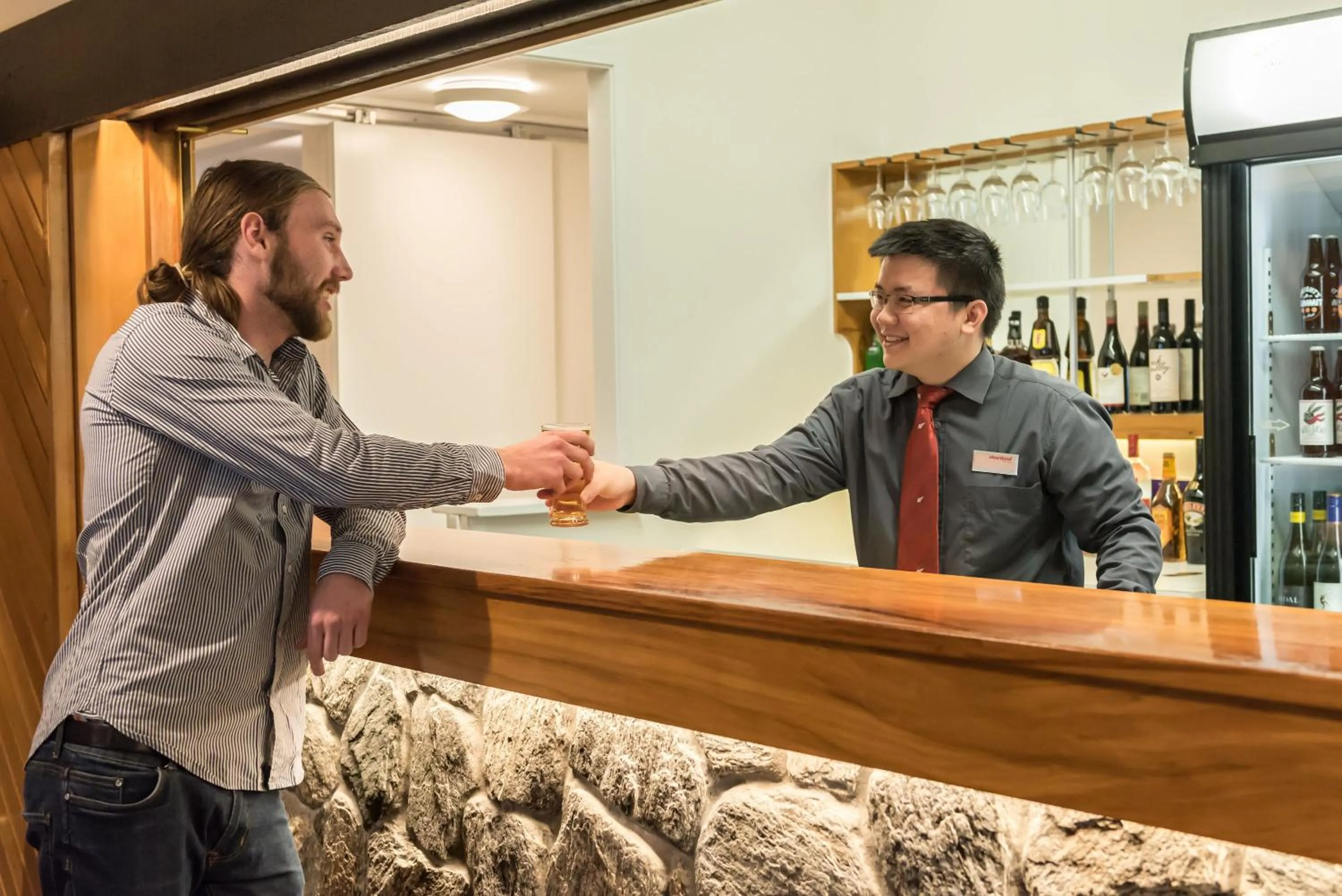 Lounge or bar in Heartland Hotel Glacier Country