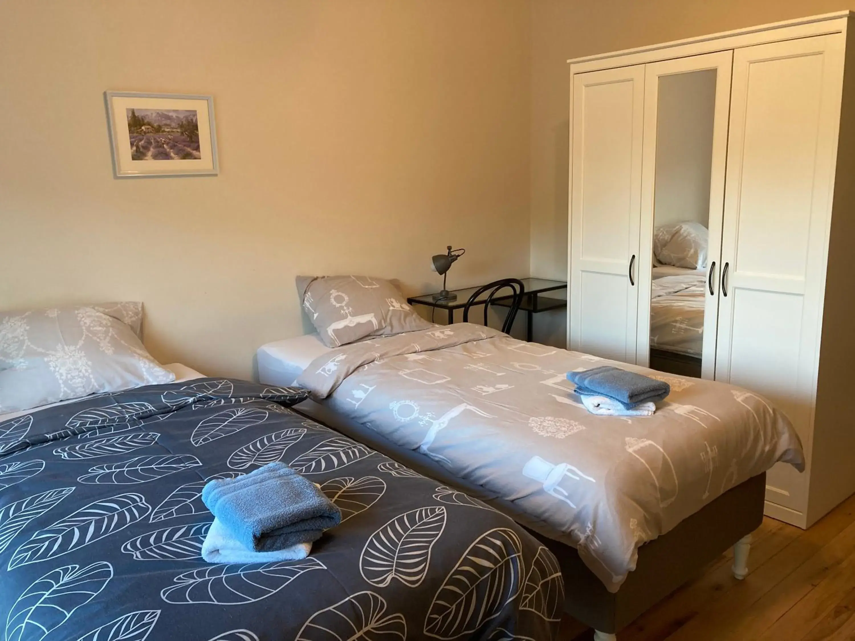 Twin Room with Shower - single occupancy in B&B Molen Ter Walle Twin Room with Shower - single occupancy in B&B Molen Ter Walle